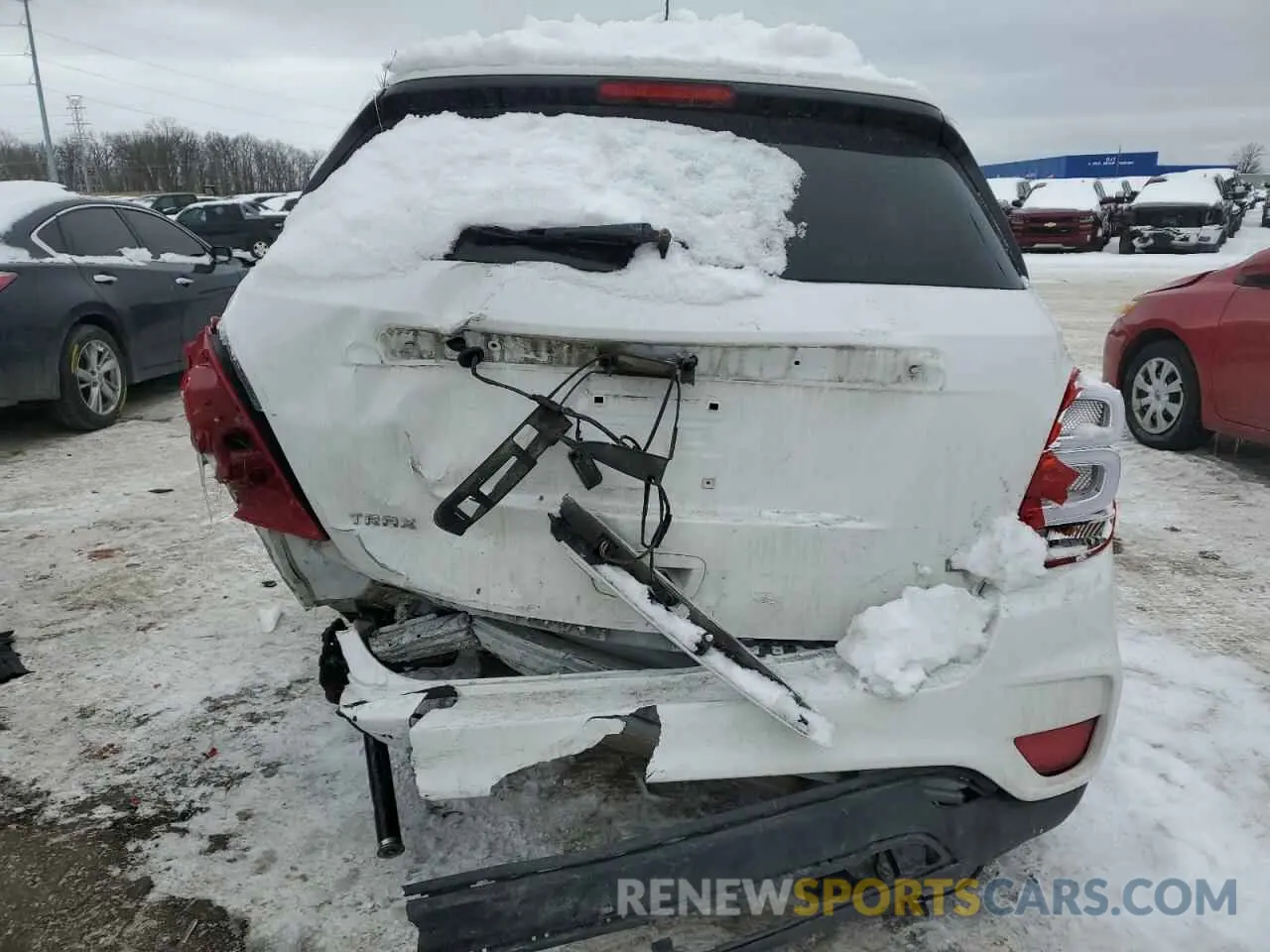 6 Photograph of a damaged car 3GNCJLSB0KL175680 CHEVROLET TRAX 2019