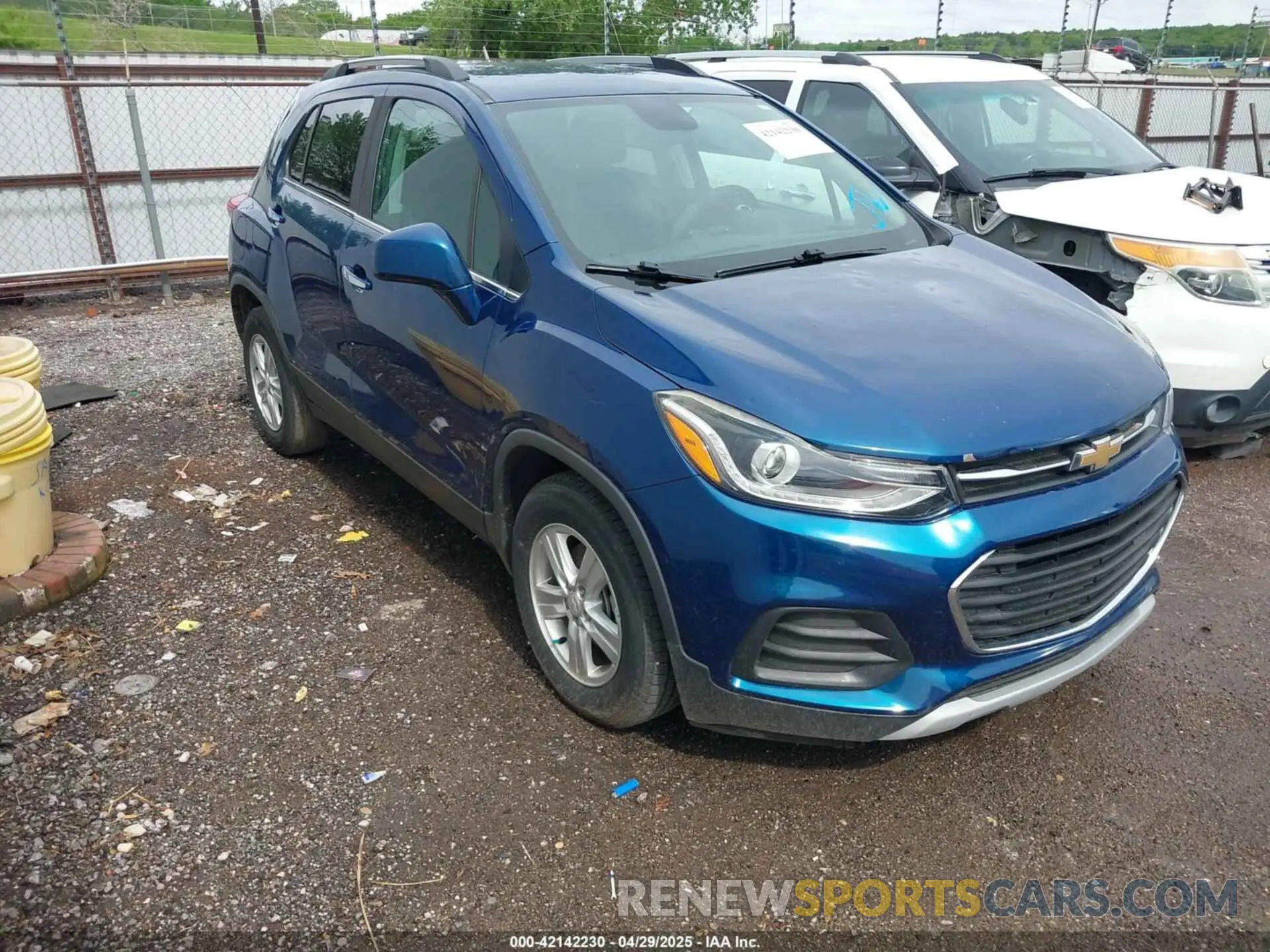 1 Photograph of a damaged car 3GNCJLSB0KL231830 CHEVROLET TRAX 2019