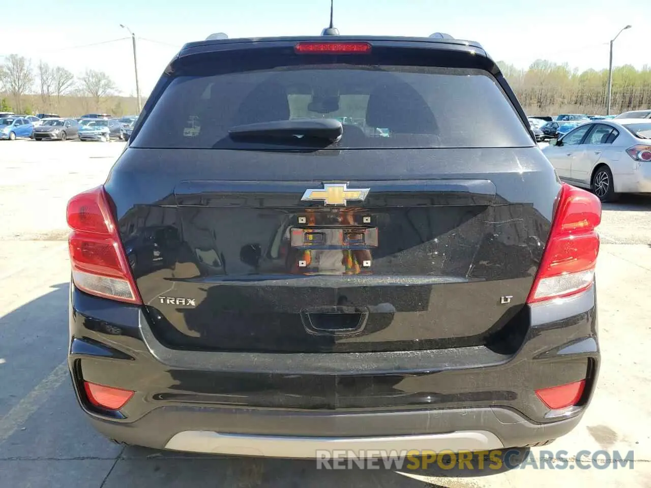 6 Photograph of a damaged car 3GNCJLSB0KL371442 CHEVROLET TRAX 2019