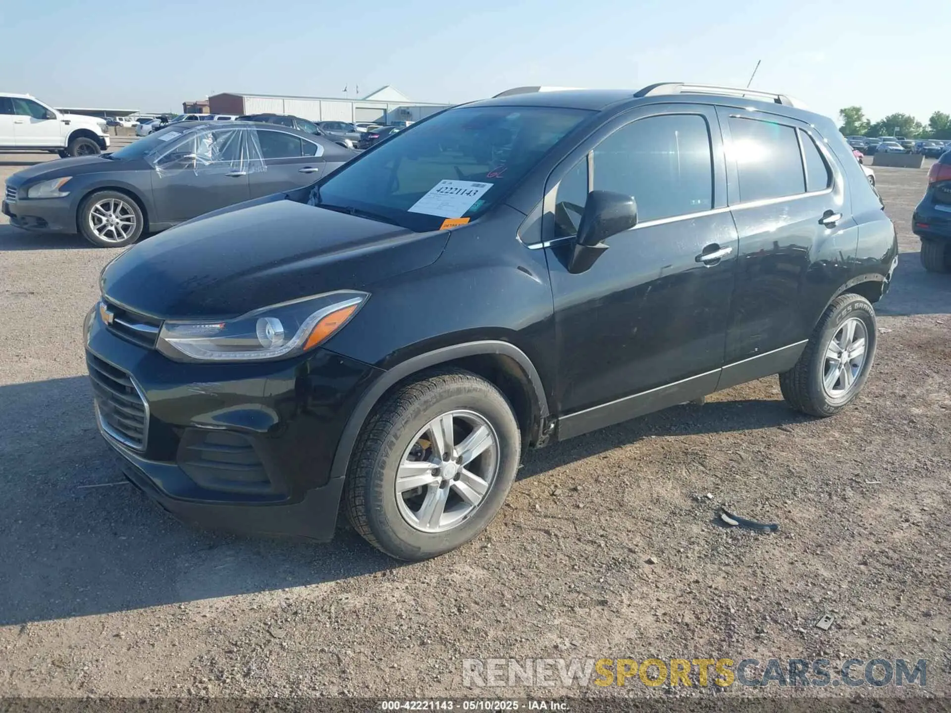 2 Photograph of a damaged car 3GNCJLSB0KL372560 CHEVROLET TRAX 2019