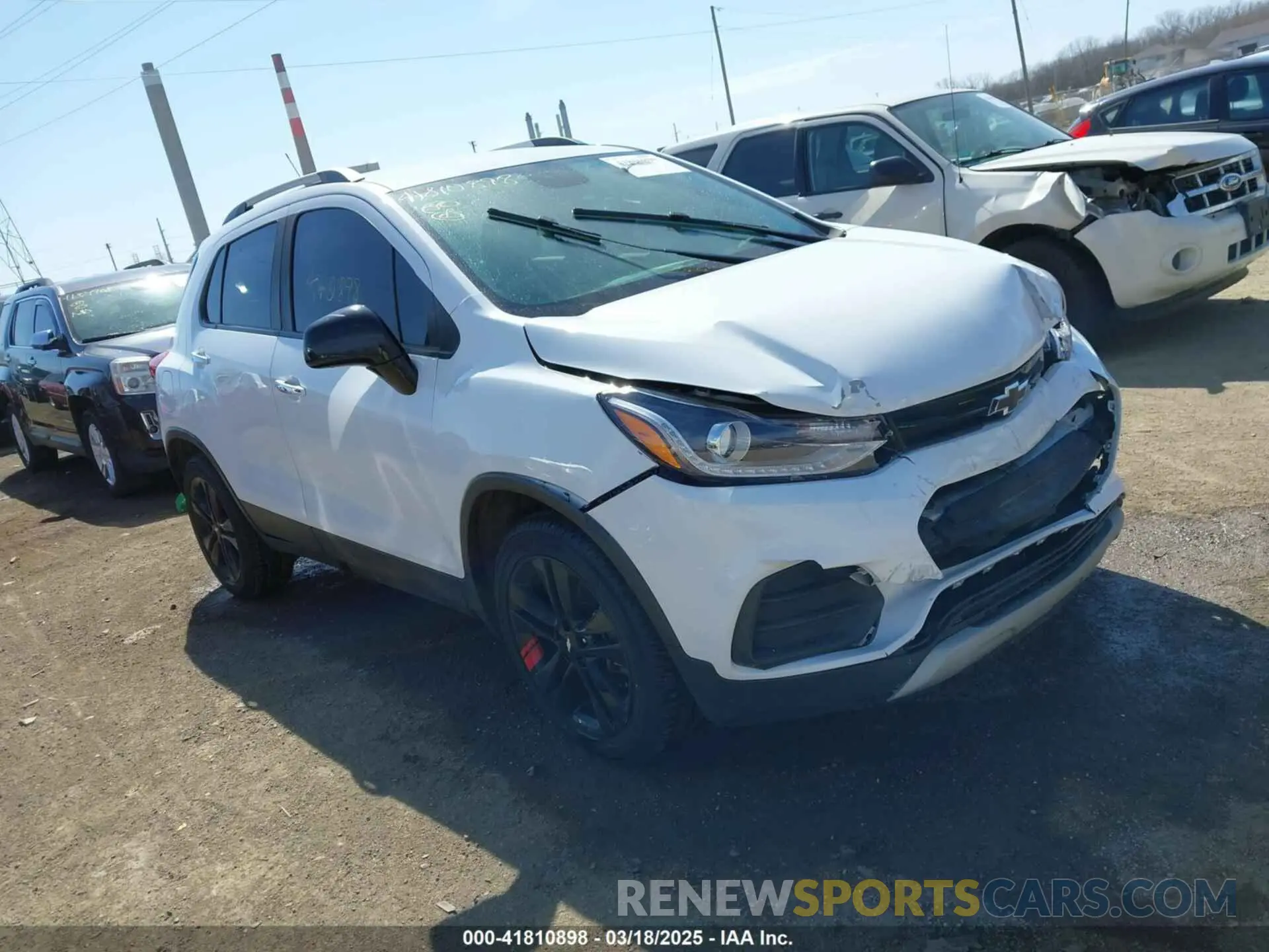 1 Photograph of a damaged car 3GNCJLSB1KL266604 CHEVROLET TRAX 2019