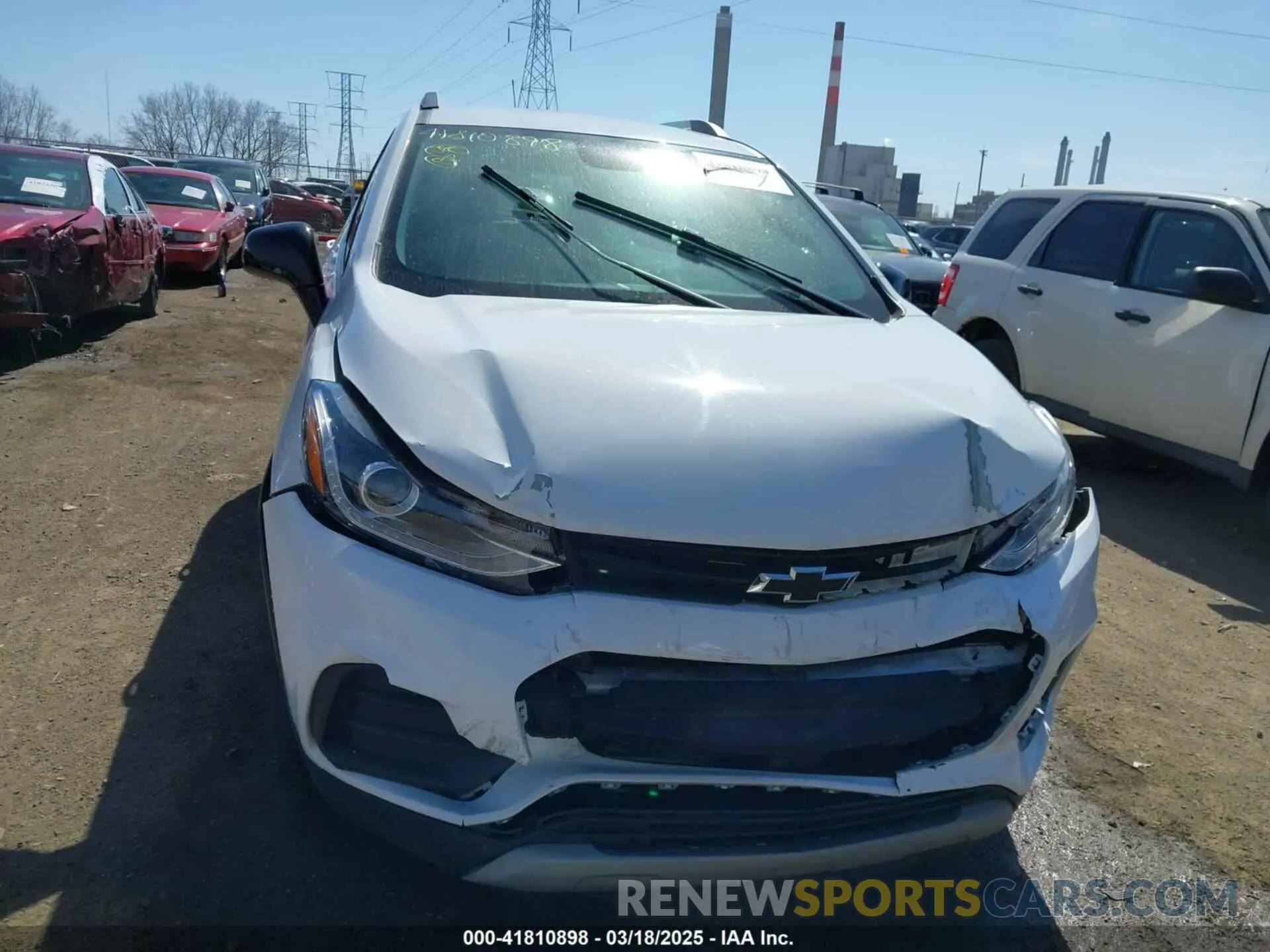 12 Photograph of a damaged car 3GNCJLSB1KL266604 CHEVROLET TRAX 2019