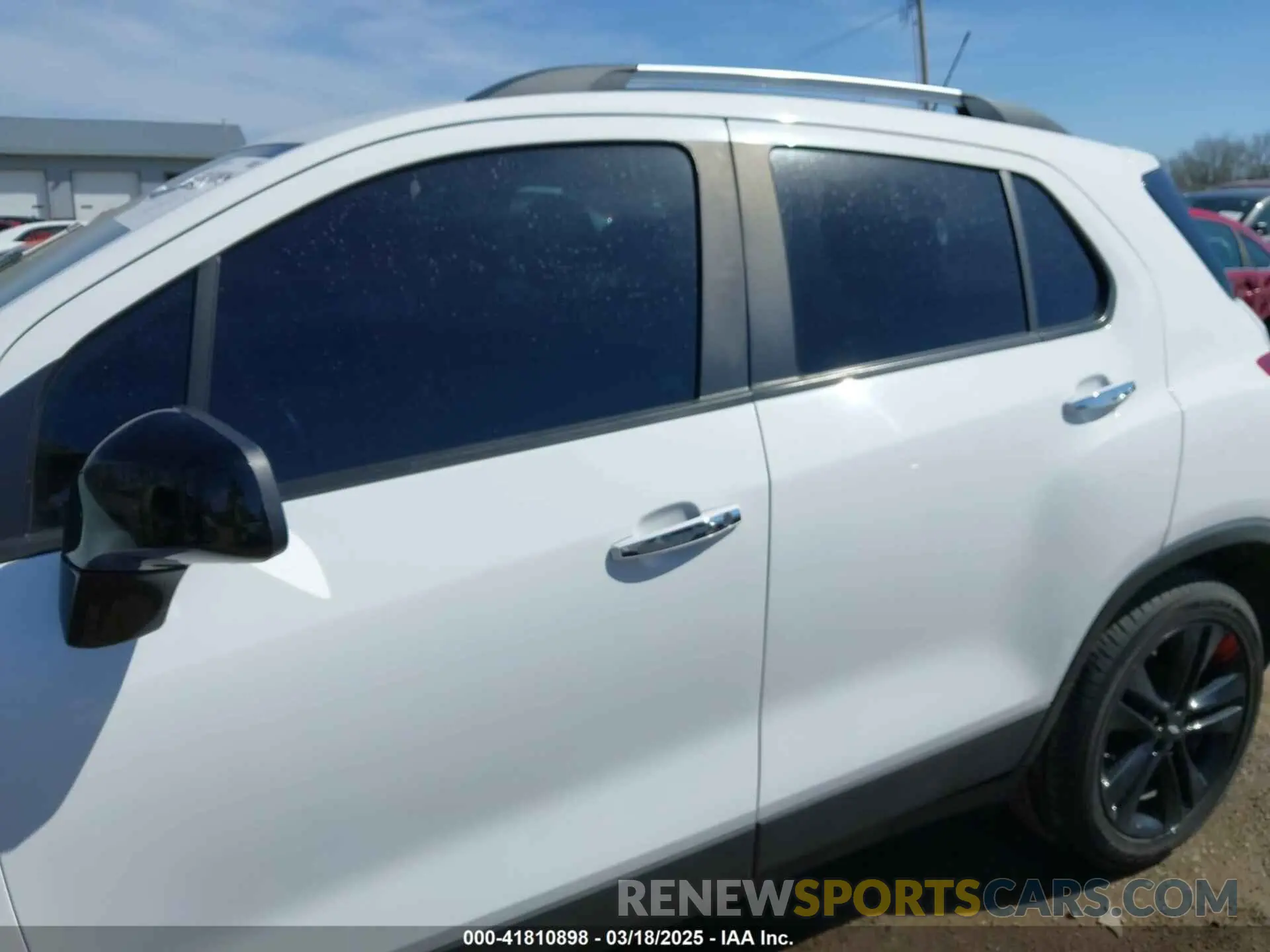 14 Photograph of a damaged car 3GNCJLSB1KL266604 CHEVROLET TRAX 2019