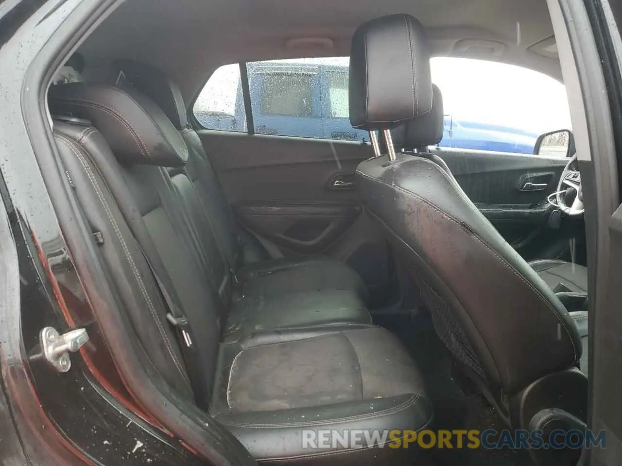 11 Photograph of a damaged car 3GNCJLSB1KL298369 CHEVROLET TRAX 2019
