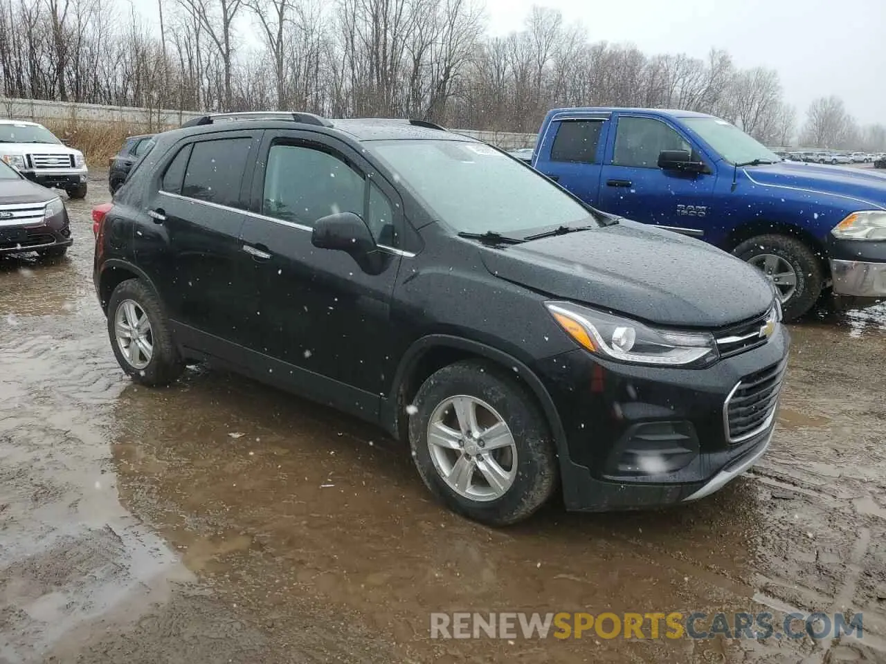 4 Photograph of a damaged car 3GNCJLSB1KL298369 CHEVROLET TRAX 2019