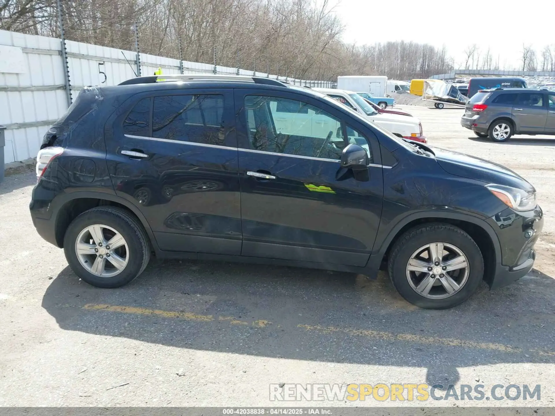 13 Photograph of a damaged car 3GNCJLSB2KL141661 CHEVROLET TRAX 2019