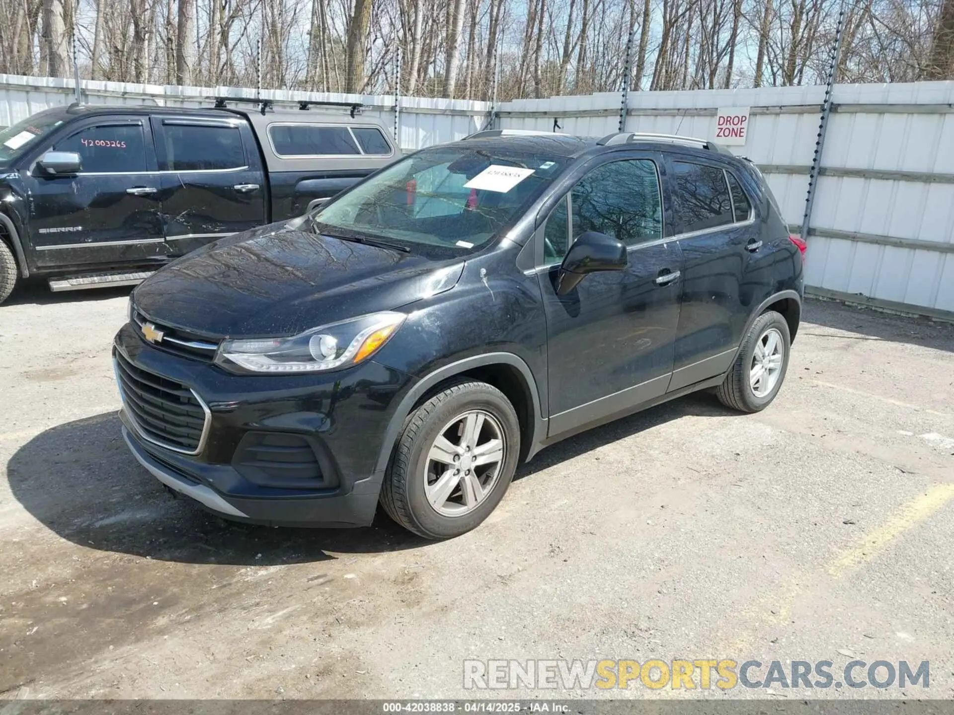 2 Photograph of a damaged car 3GNCJLSB2KL141661 CHEVROLET TRAX 2019