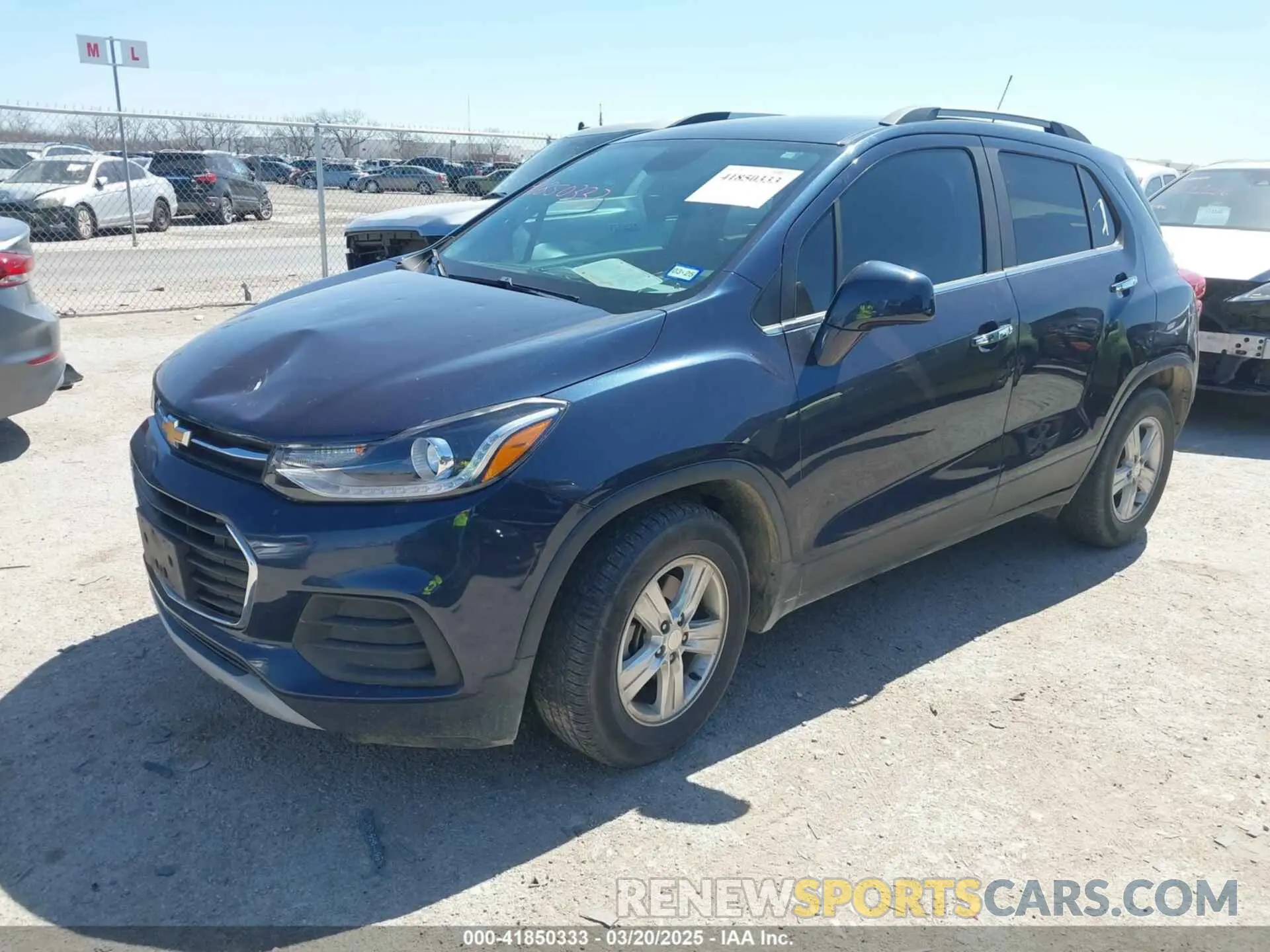2 Photograph of a damaged car 3GNCJLSB2KL171842 CHEVROLET TRAX 2019
