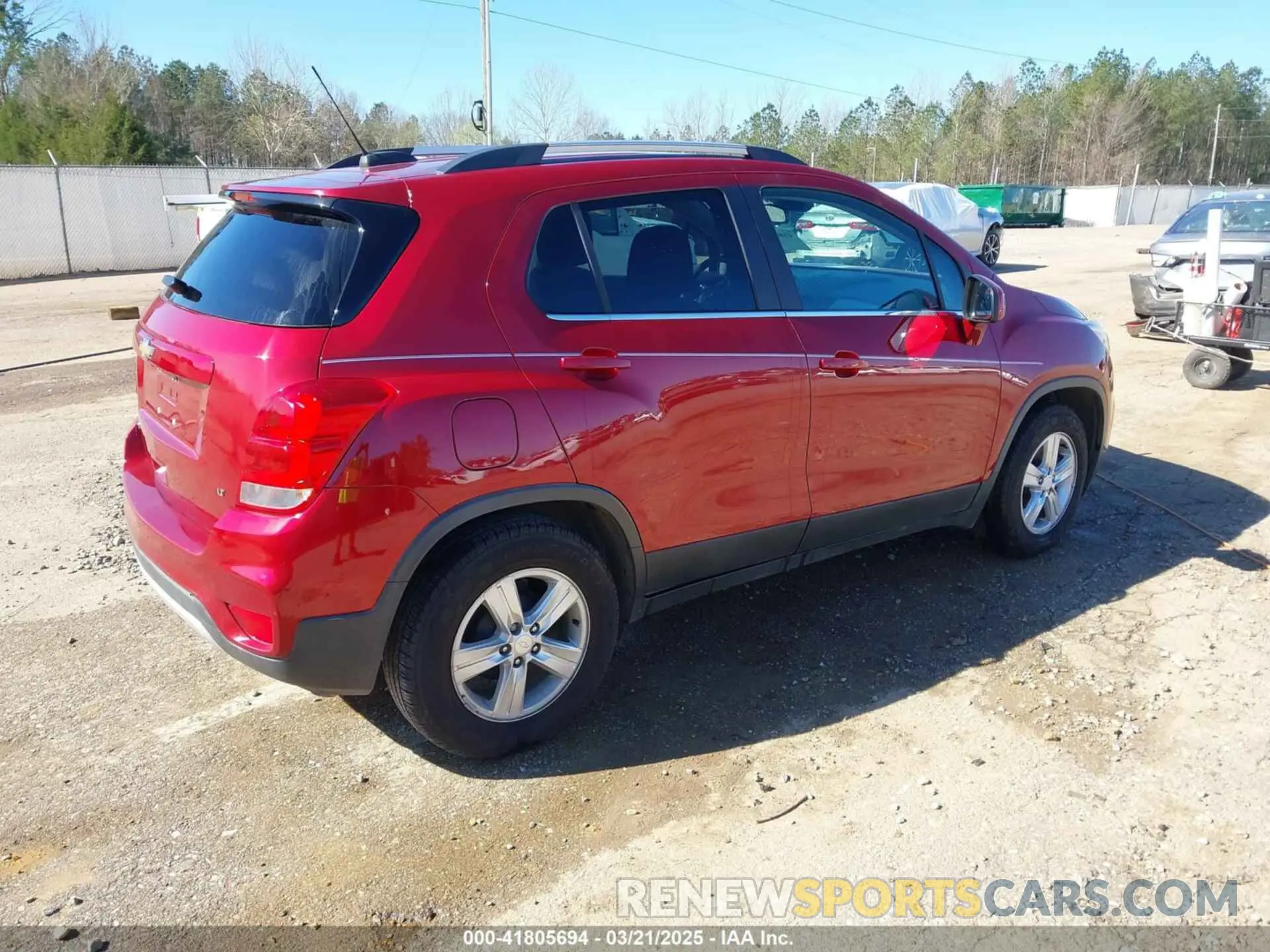 4 Photograph of a damaged car 3GNCJLSB2KL221428 CHEVROLET TRAX 2019
