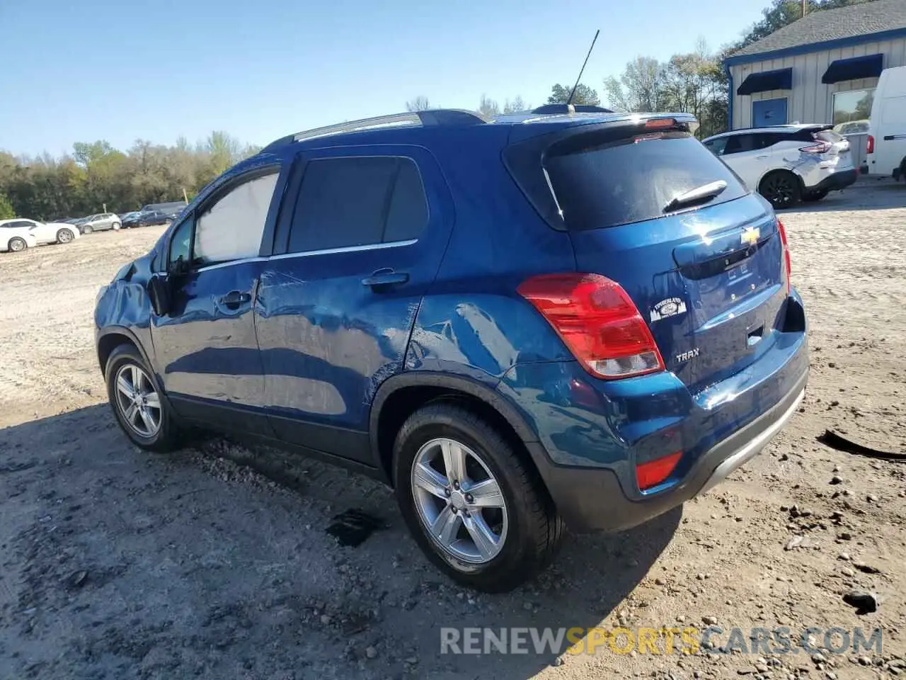 2 Photograph of a damaged car 3GNCJLSB2KL256566 CHEVROLET TRAX 2019