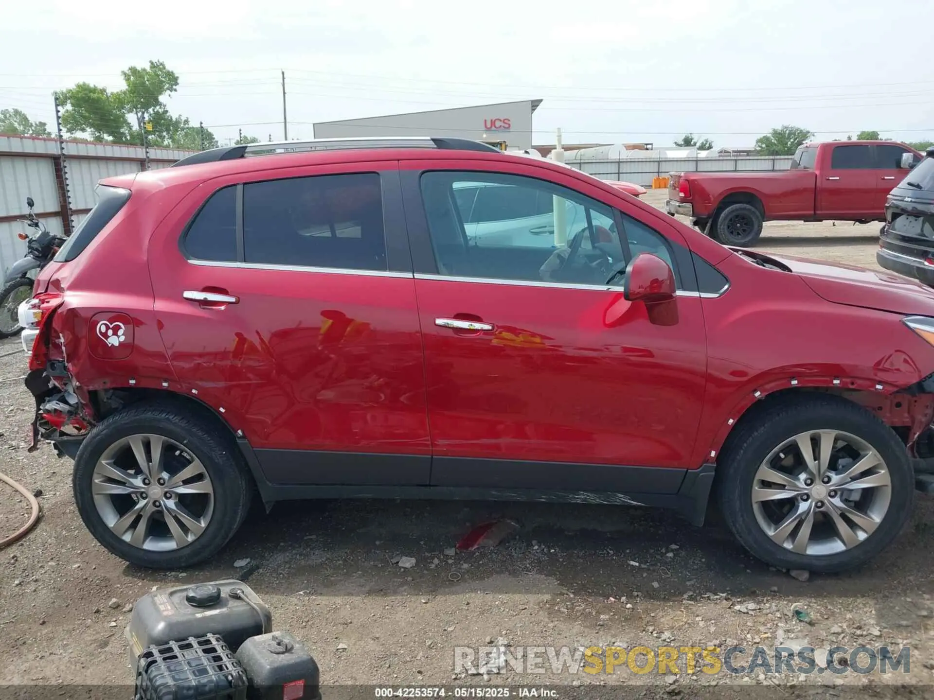 14 Photograph of a damaged car 3GNCJLSB2KL288059 CHEVROLET TRAX 2019