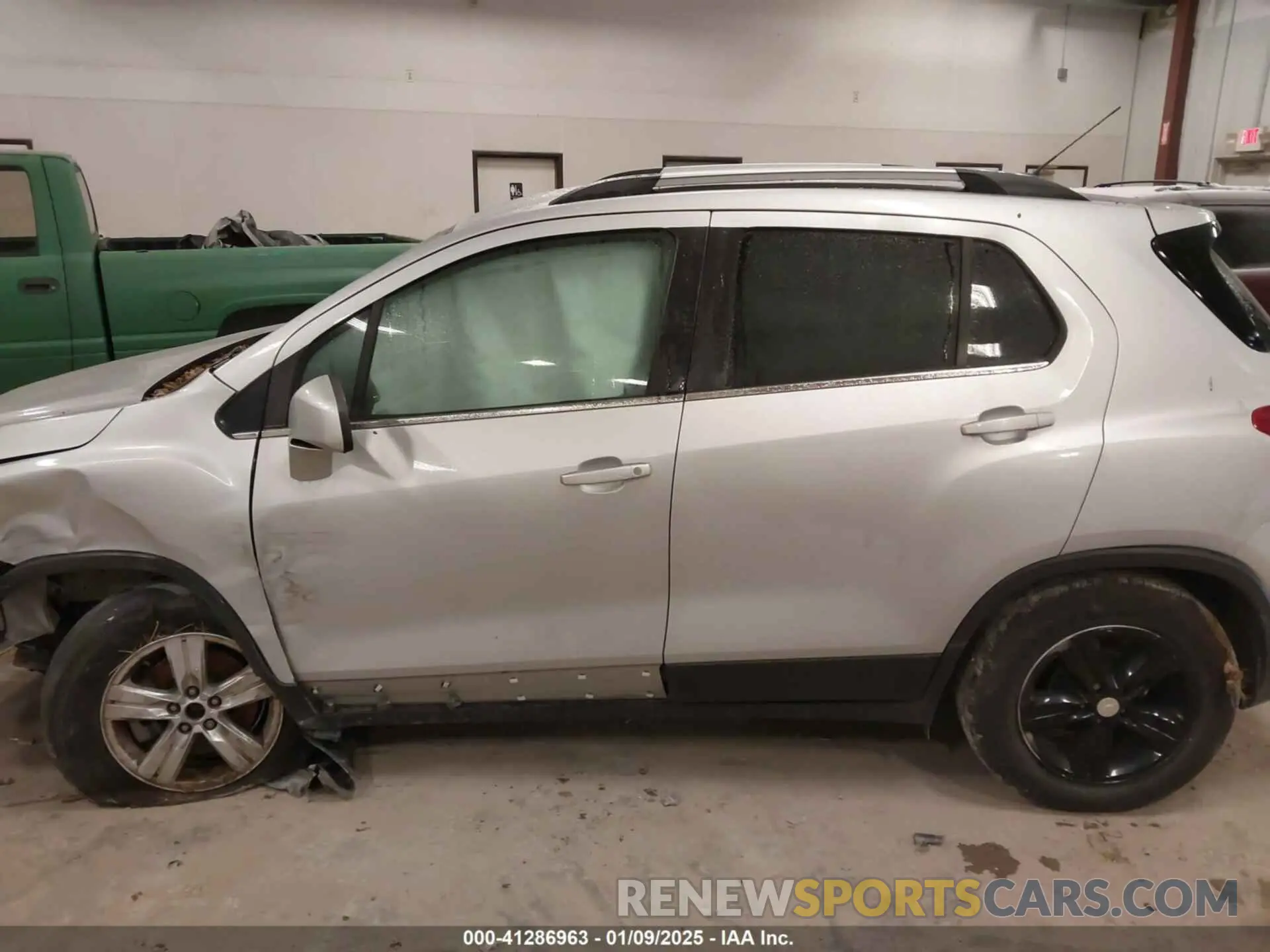 14 Photograph of a damaged car 3GNCJLSB3KL280097 CHEVROLET TRAX 2019