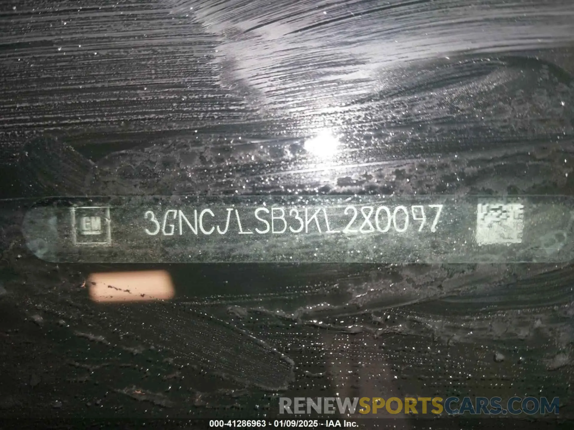 9 Photograph of a damaged car 3GNCJLSB3KL280097 CHEVROLET TRAX 2019