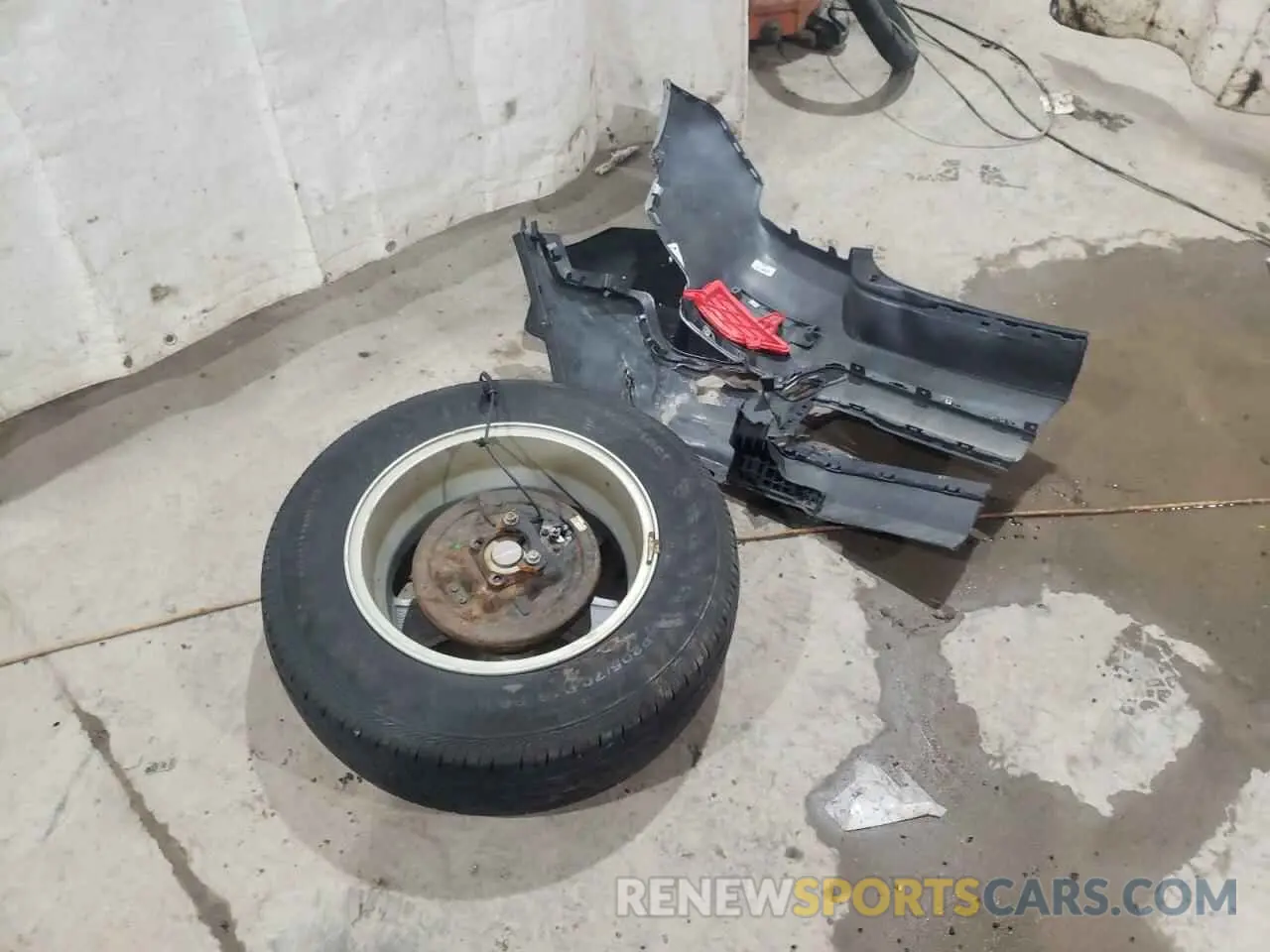 13 Photograph of a damaged car 3GNCJLSB3KL280326 CHEVROLET TRAX 2019