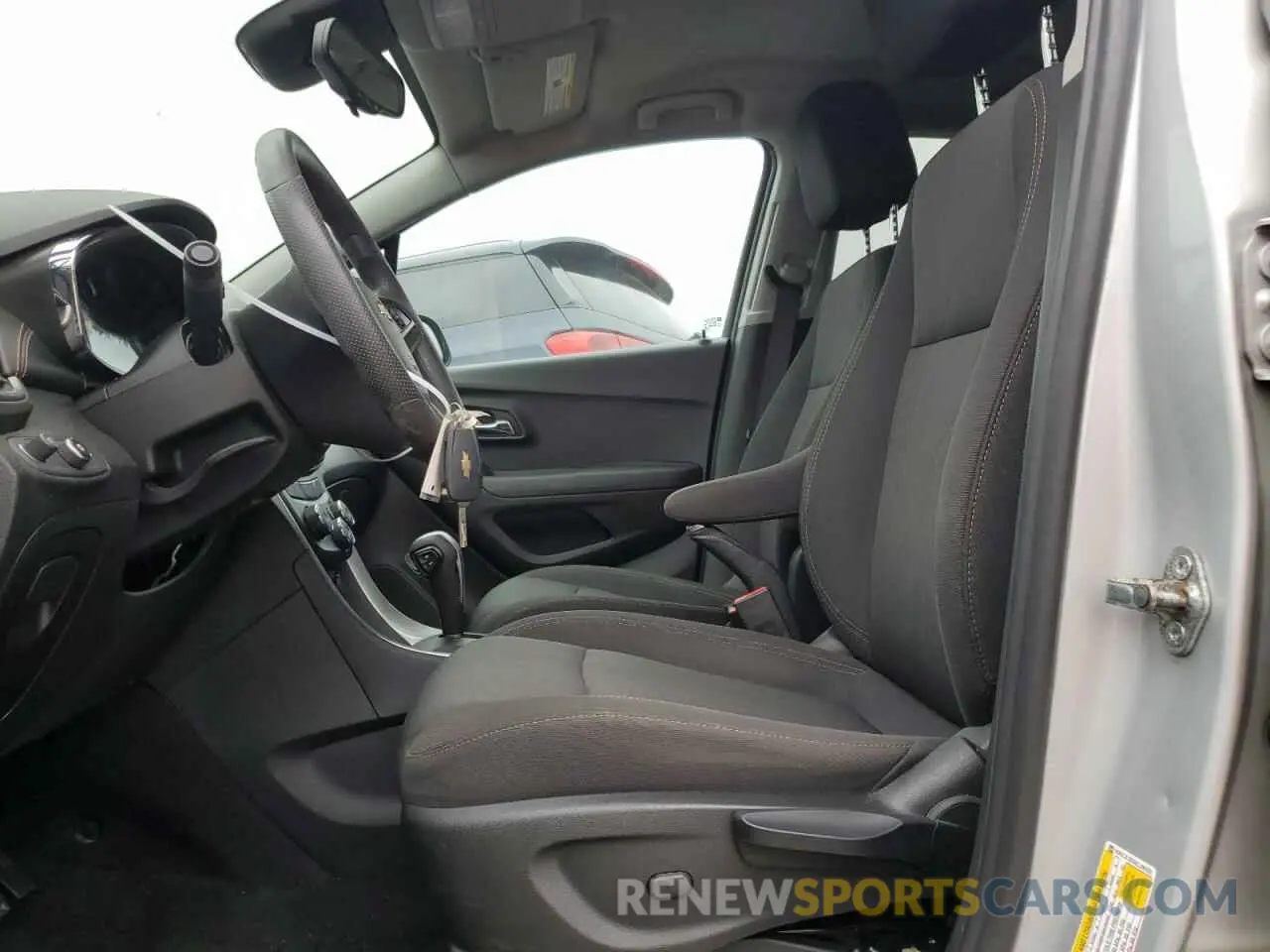 7 Photograph of a damaged car 3GNCJLSB3KL280326 CHEVROLET TRAX 2019