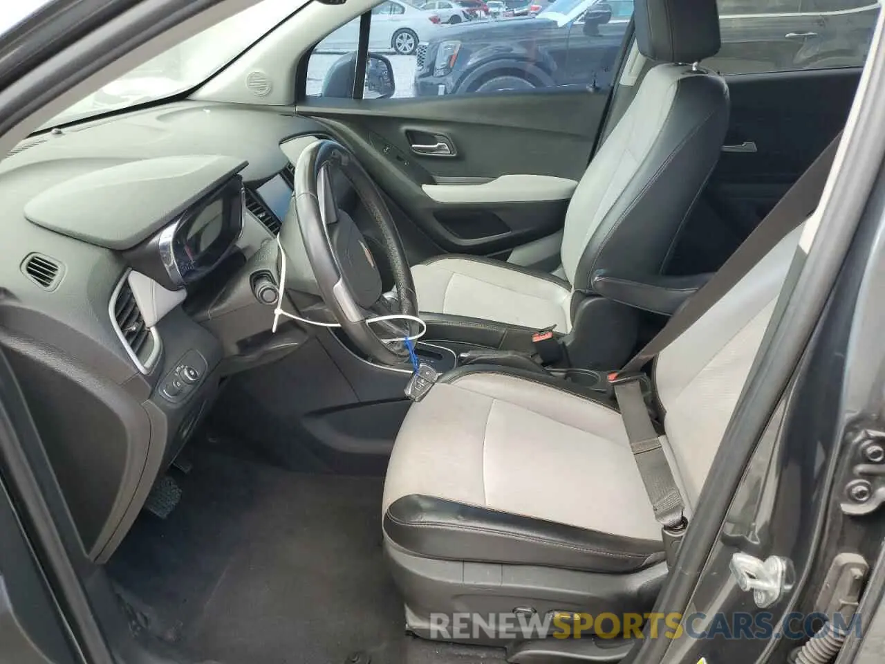 7 Photograph of a damaged car 3GNCJLSB3KL326303 CHEVROLET TRAX 2019