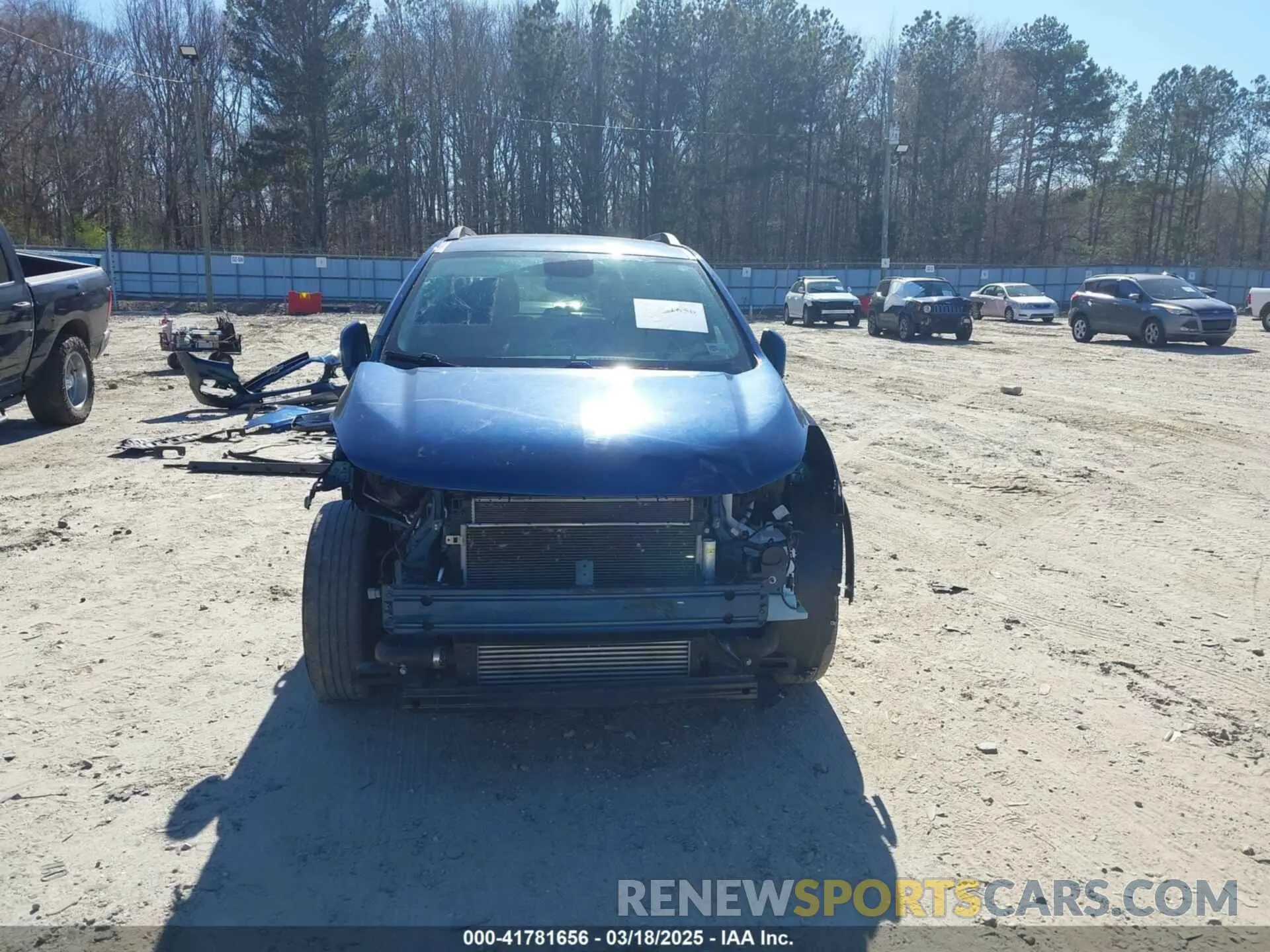 13 Photograph of a damaged car 3GNCJLSB3KL347698 CHEVROLET TRAX 2019