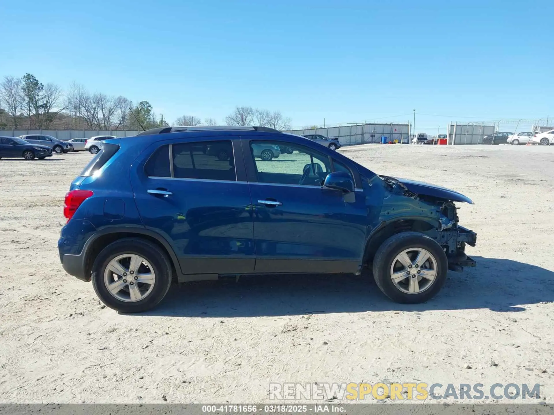 14 Photograph of a damaged car 3GNCJLSB3KL347698 CHEVROLET TRAX 2019