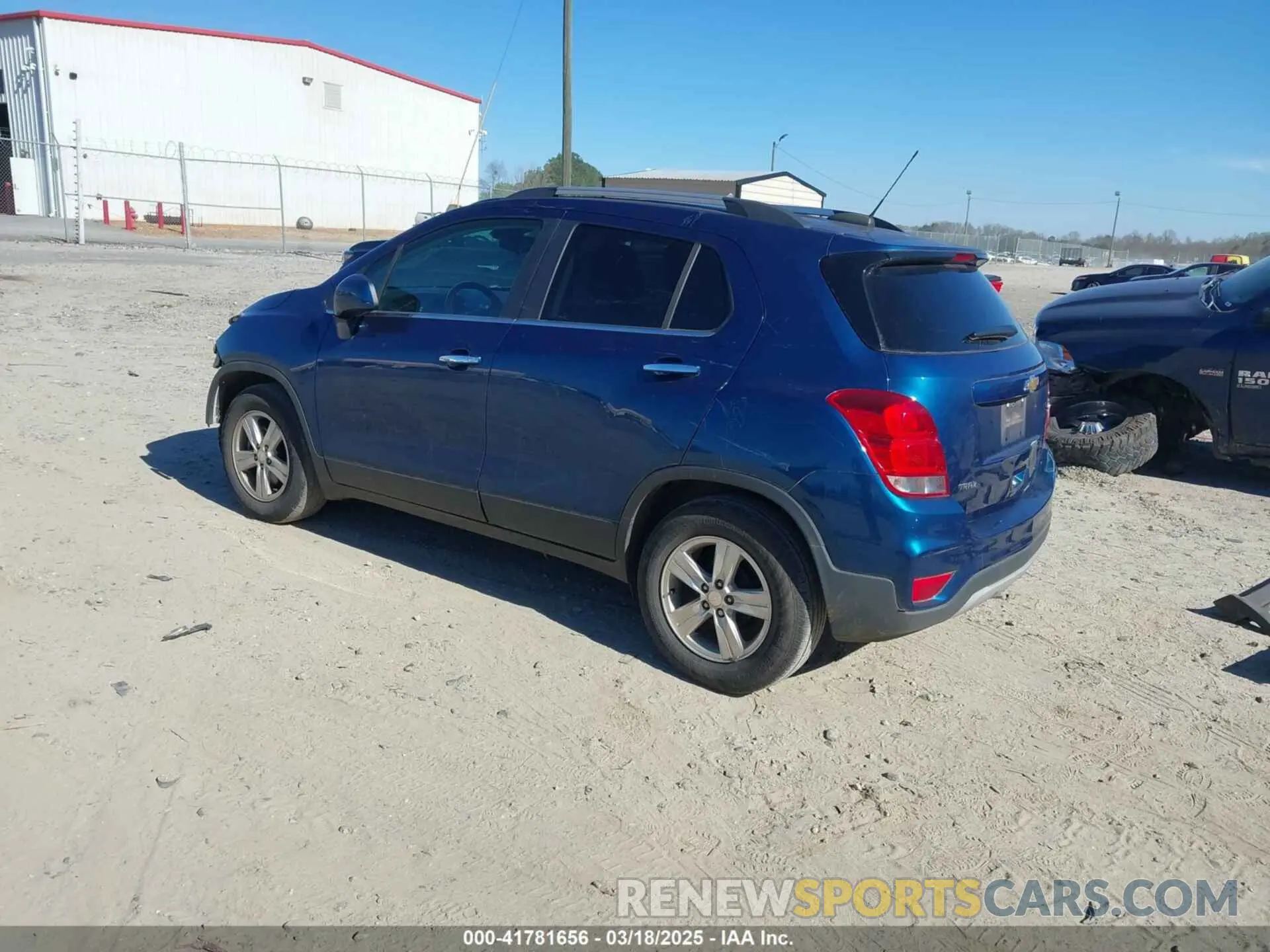 3 Photograph of a damaged car 3GNCJLSB3KL347698 CHEVROLET TRAX 2019