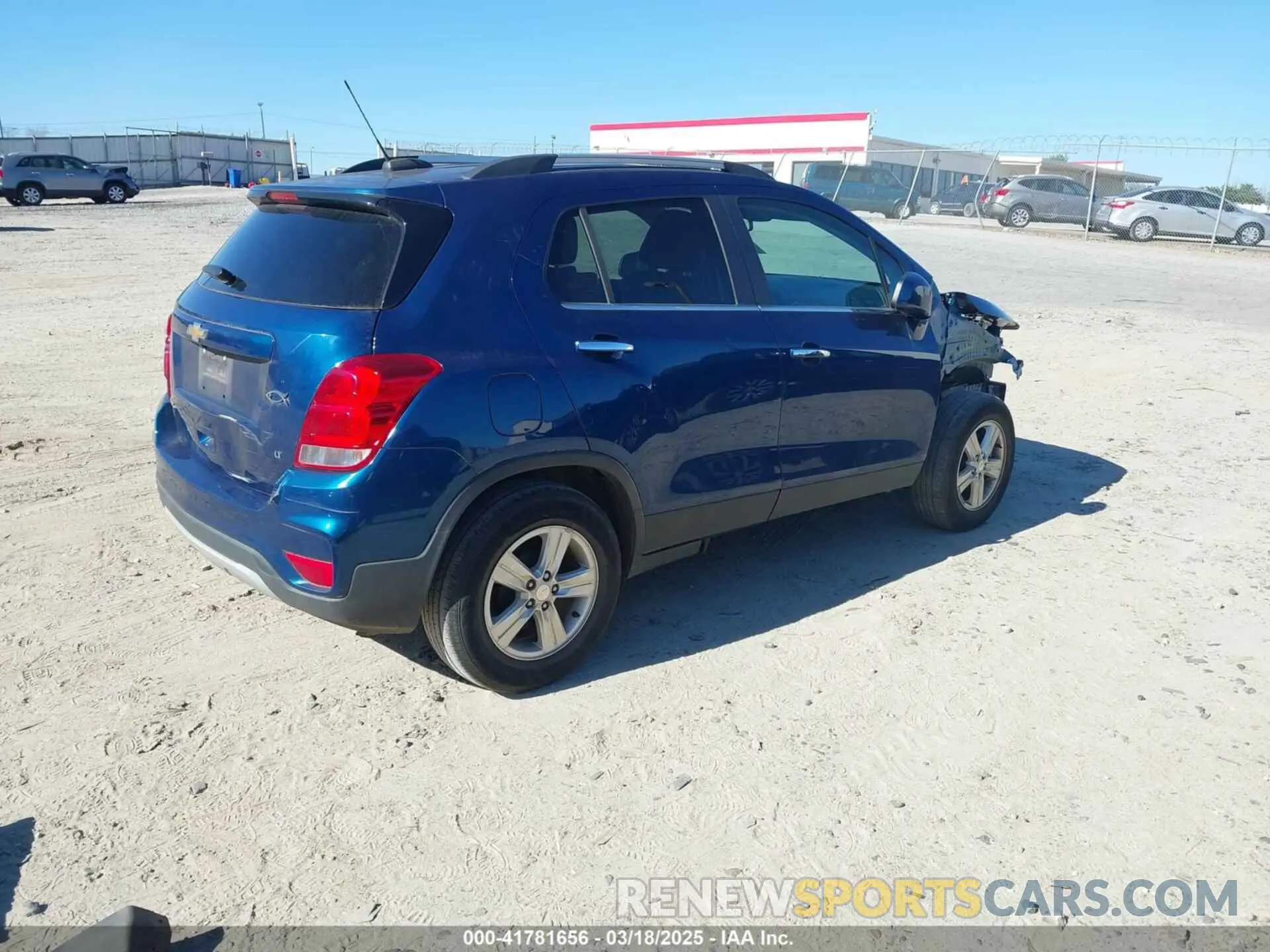 4 Photograph of a damaged car 3GNCJLSB3KL347698 CHEVROLET TRAX 2019