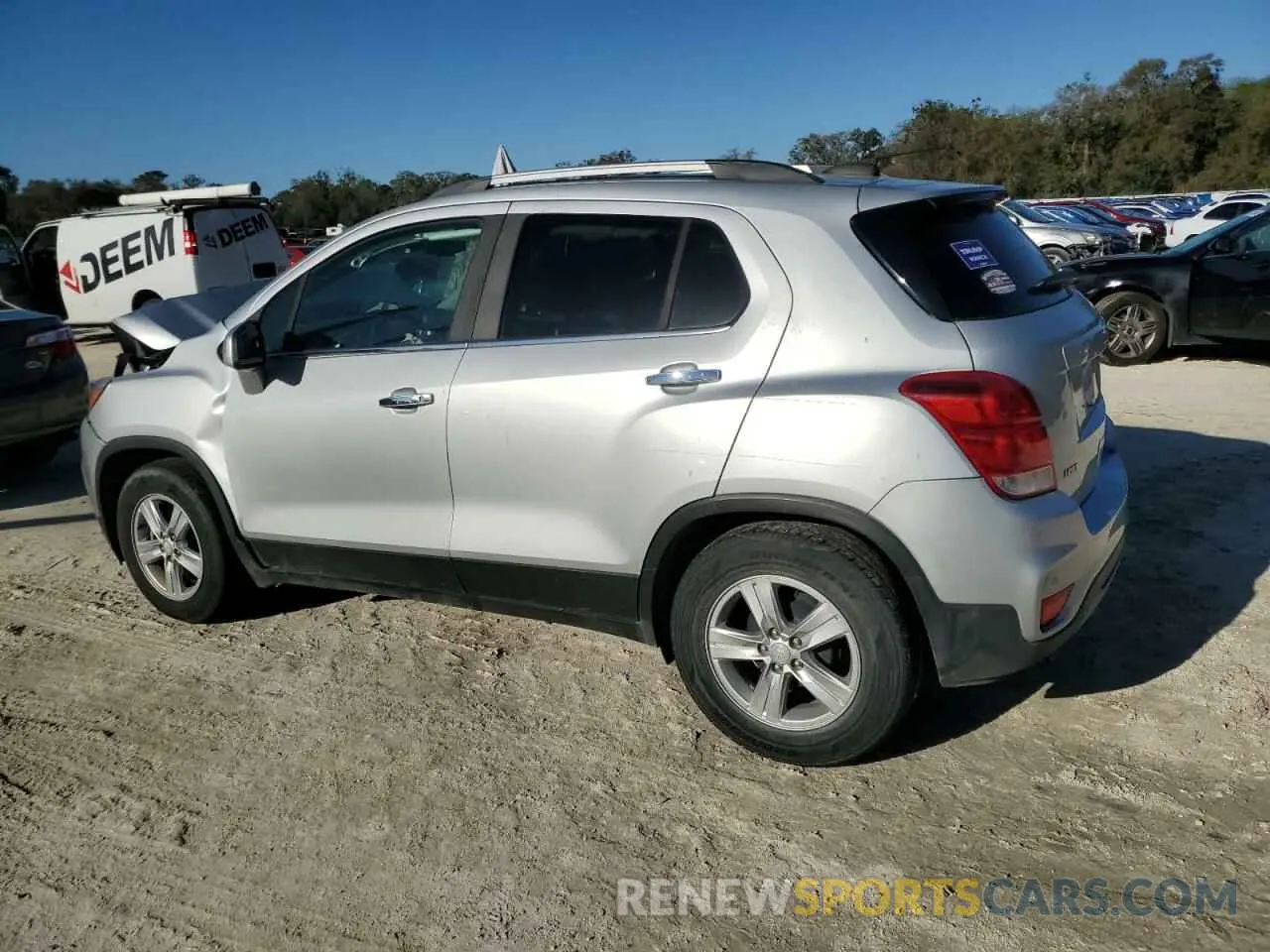 2 Photograph of a damaged car 3GNCJLSB3KL392463 CHEVROLET TRAX 2019