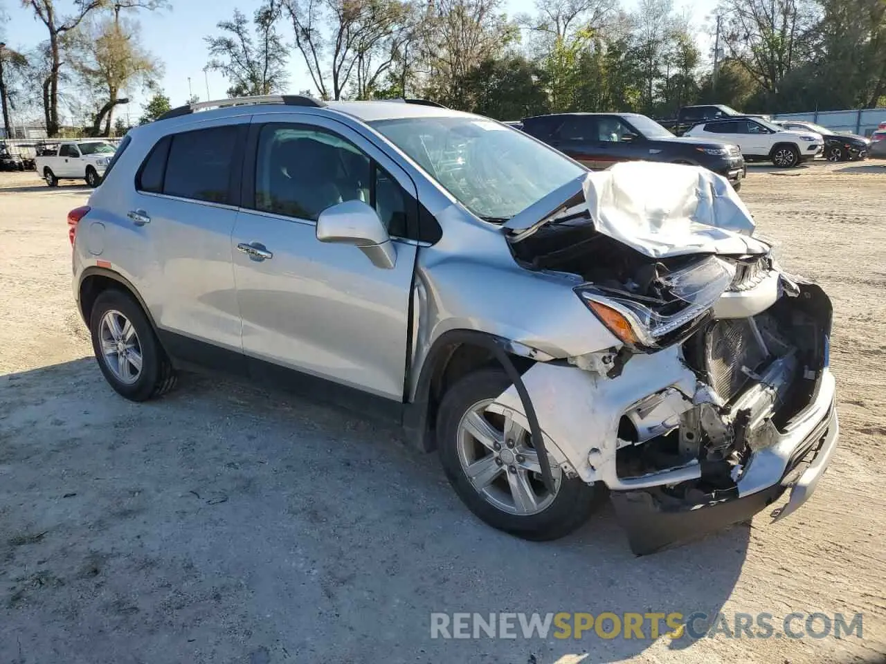 4 Photograph of a damaged car 3GNCJLSB3KL392463 CHEVROLET TRAX 2019
