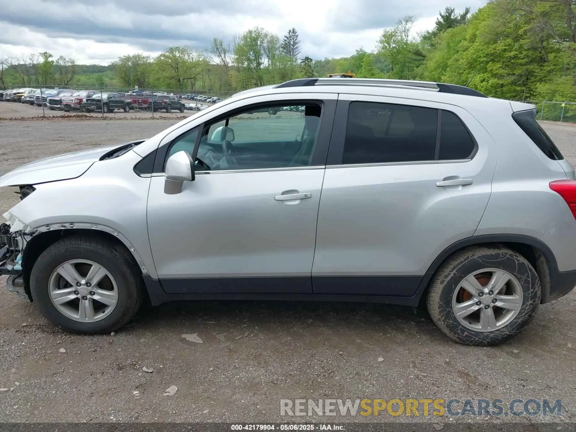 15 Photograph of a damaged car 3GNCJLSB4KL256651 CHEVROLET TRAX 2019