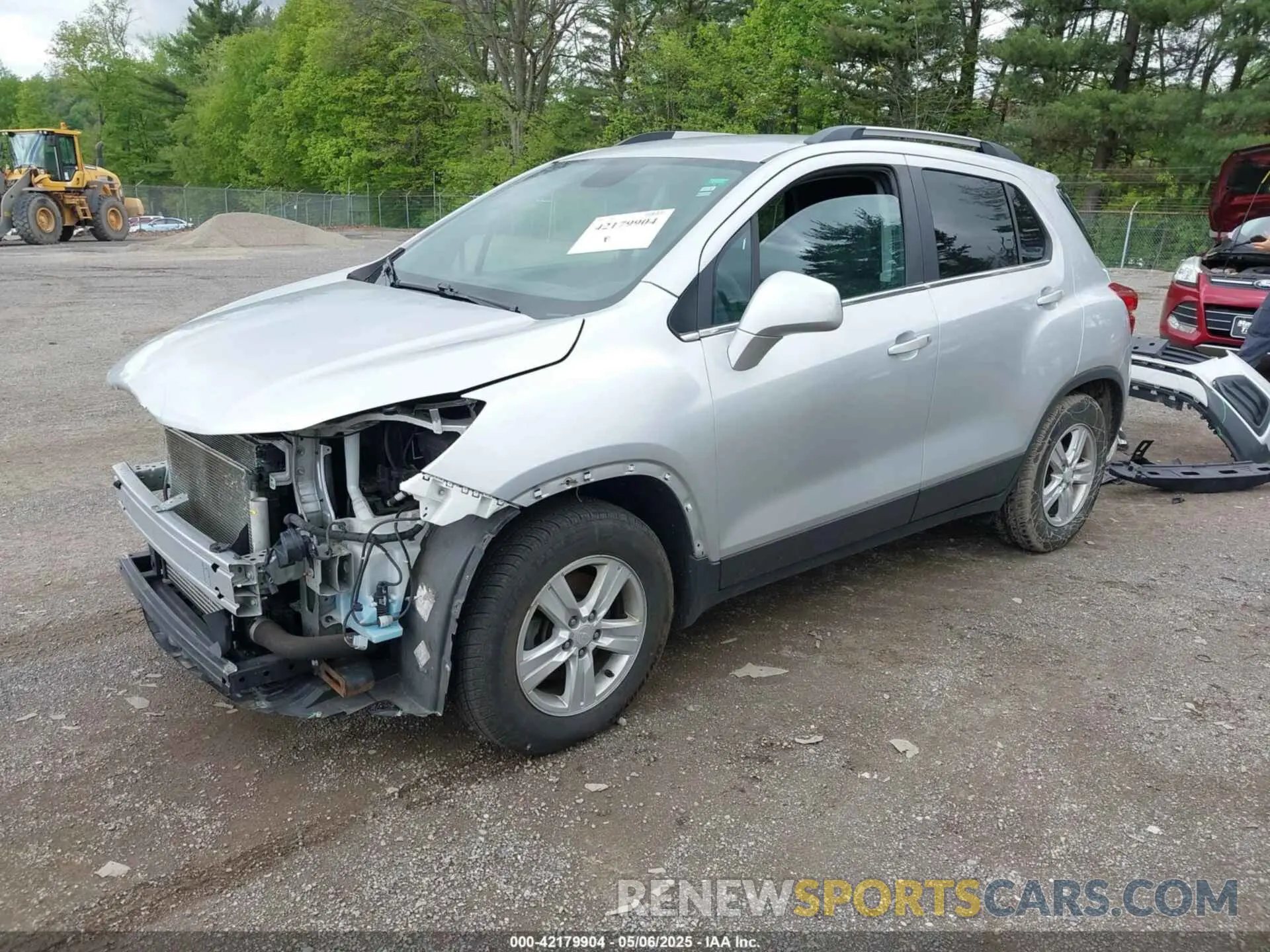 2 Photograph of a damaged car 3GNCJLSB4KL256651 CHEVROLET TRAX 2019