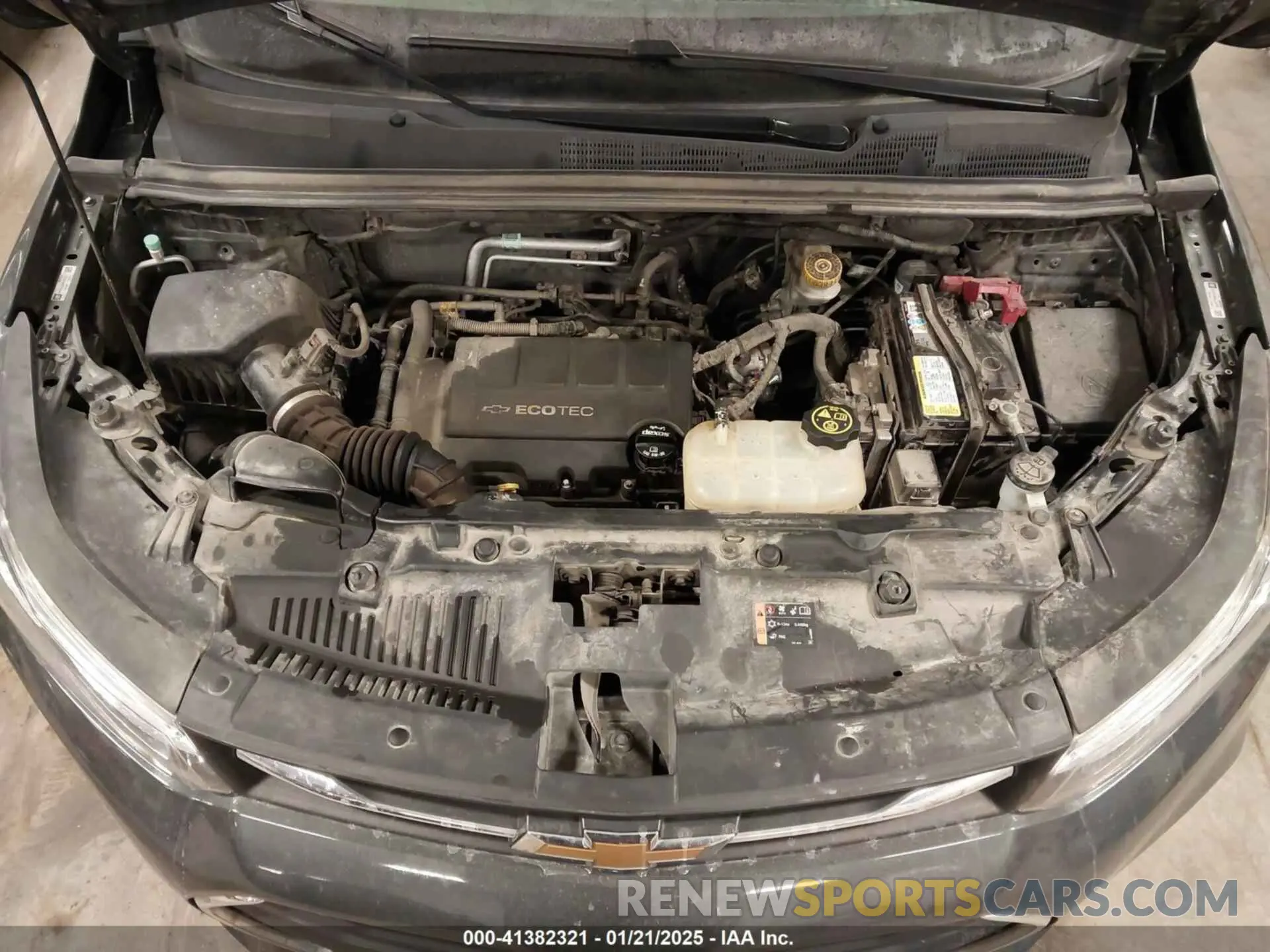 10 Photograph of a damaged car 3GNCJLSB5KL241737 CHEVROLET TRAX 2019