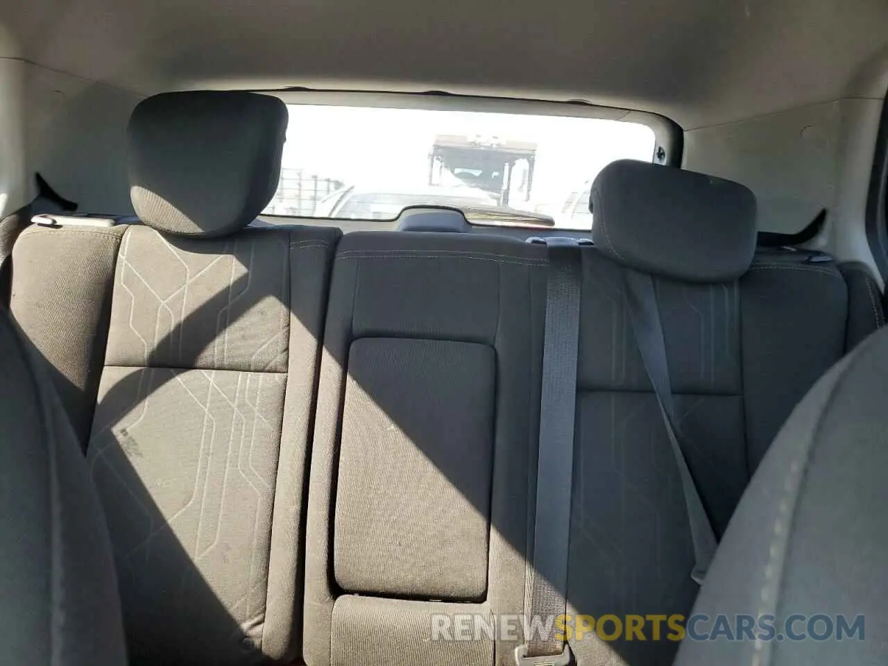 10 Photograph of a damaged car 3GNCJLSB5KL252141 CHEVROLET TRAX 2019