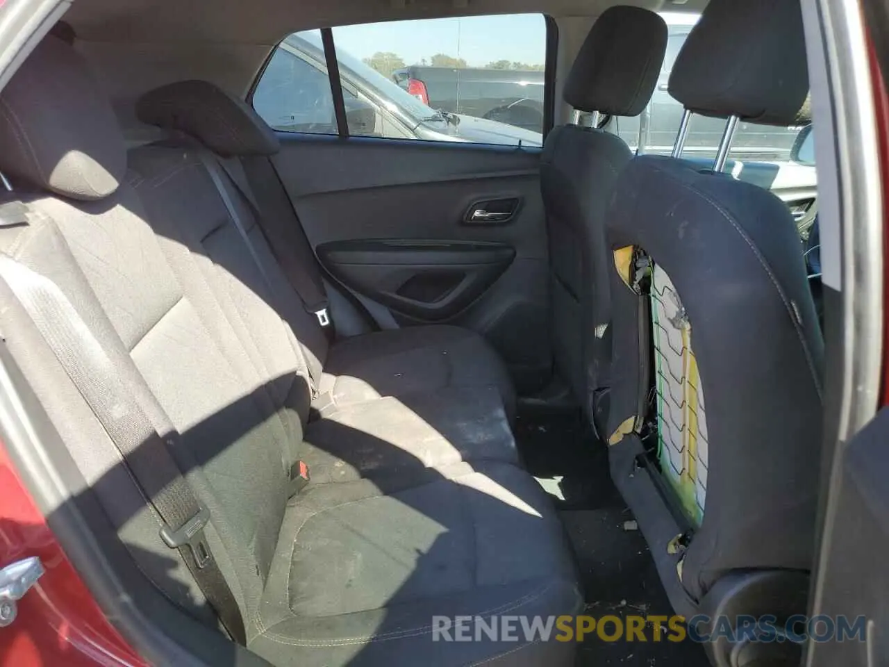 11 Photograph of a damaged car 3GNCJLSB5KL252141 CHEVROLET TRAX 2019