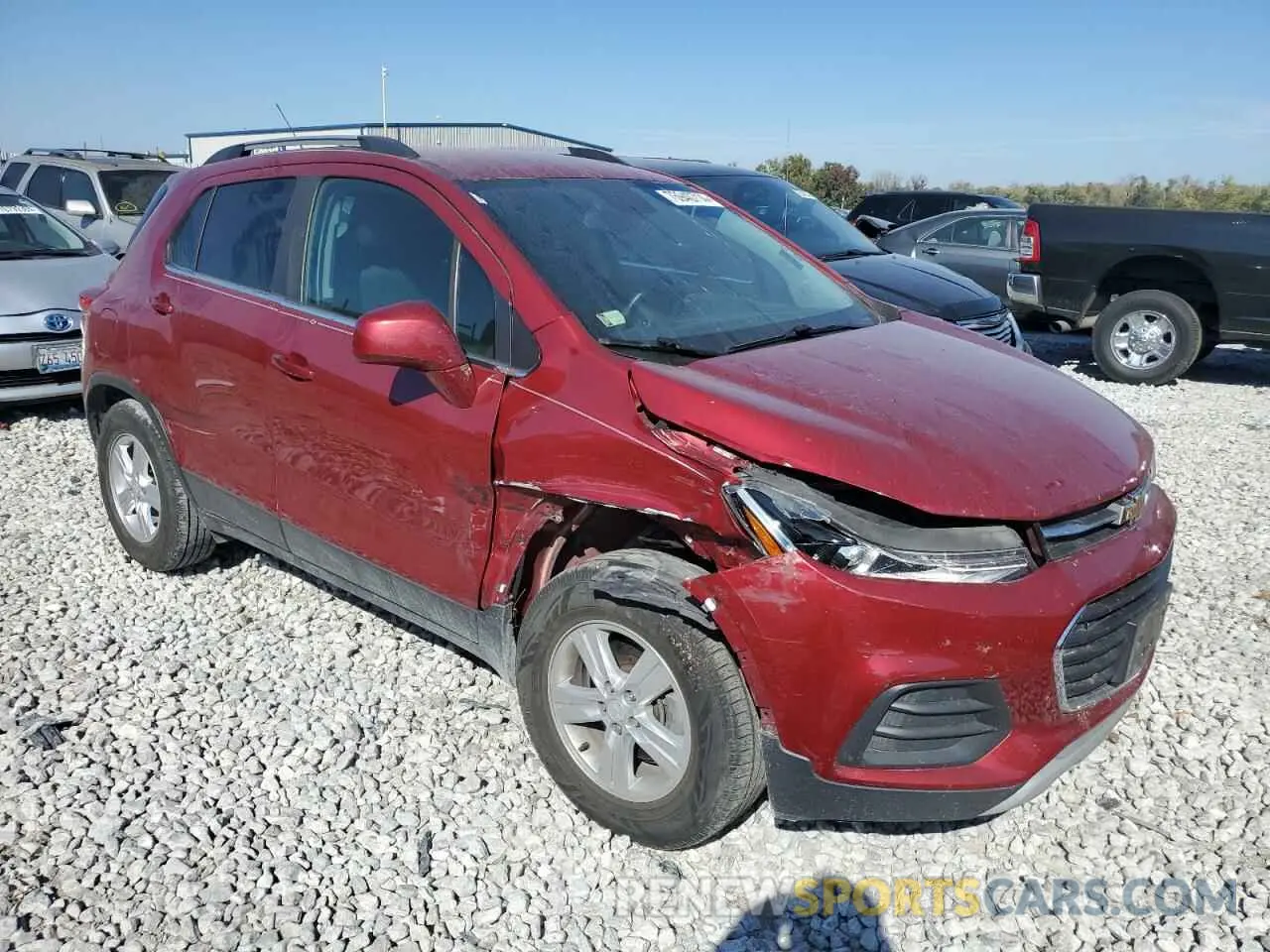 4 Photograph of a damaged car 3GNCJLSB5KL252141 CHEVROLET TRAX 2019