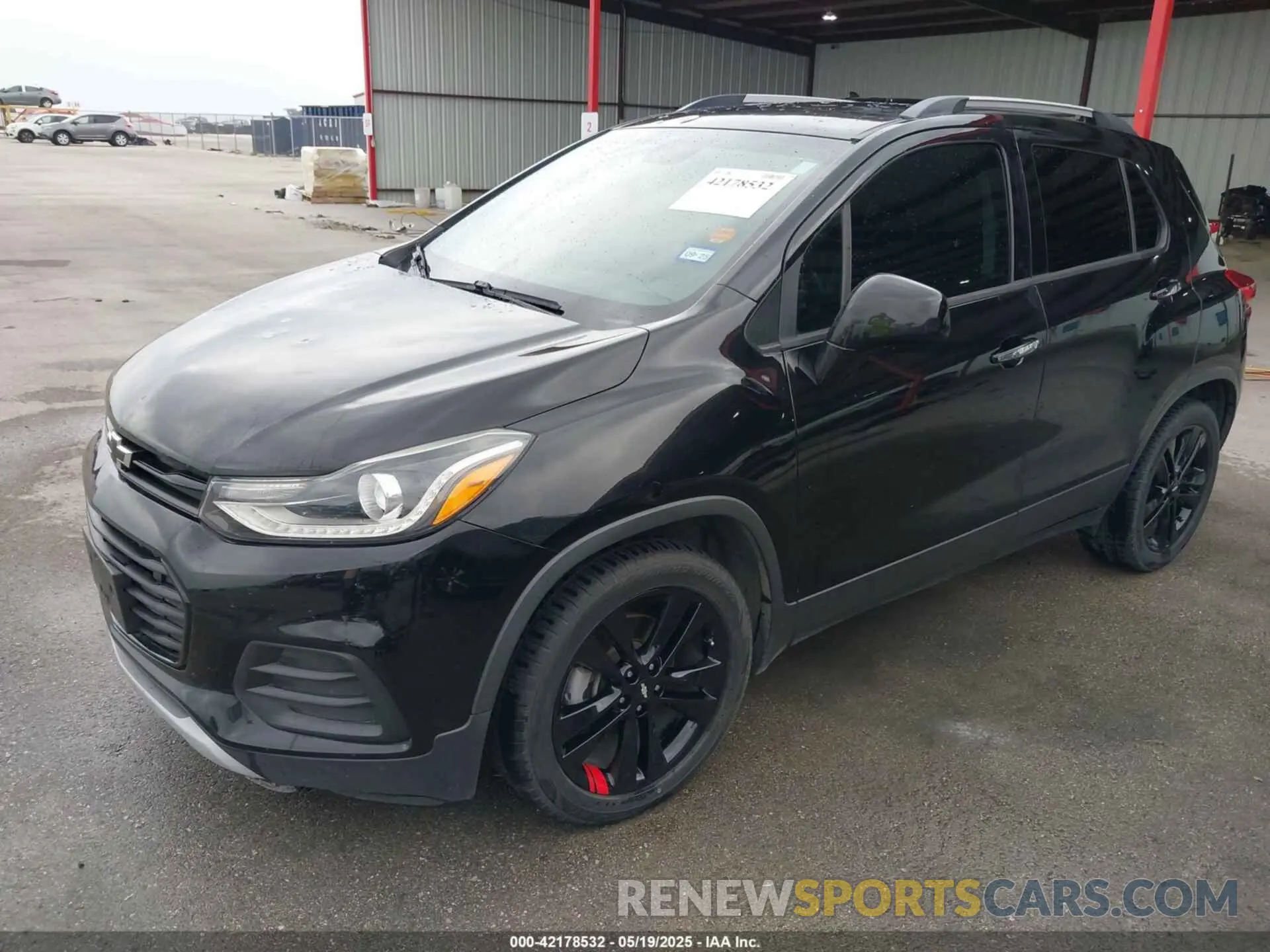 2 Photograph of a damaged car 3GNCJLSB5KL258165 CHEVROLET TRAX 2019