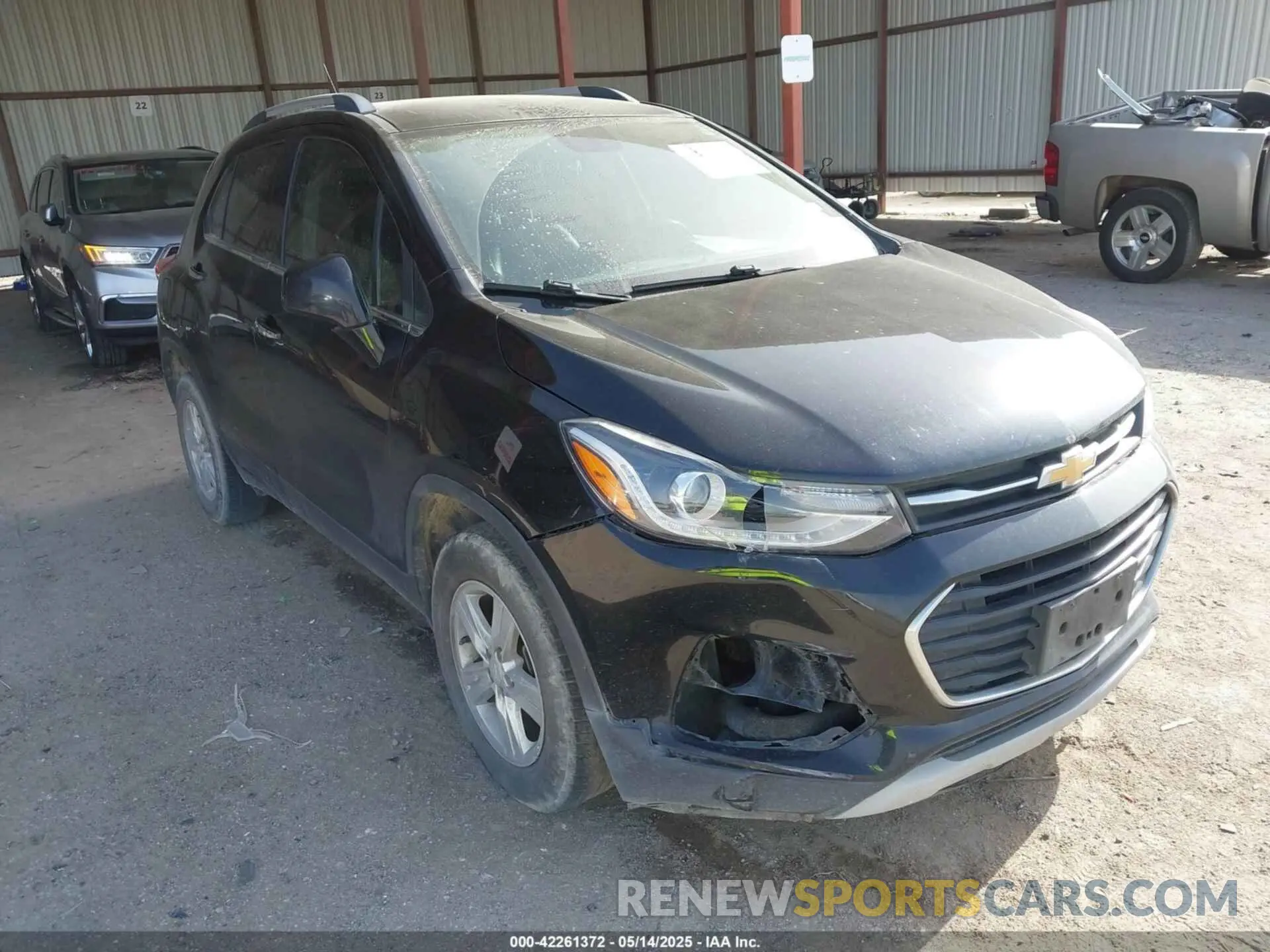 1 Photograph of a damaged car 3GNCJLSB5KL392562 CHEVROLET TRAX 2019