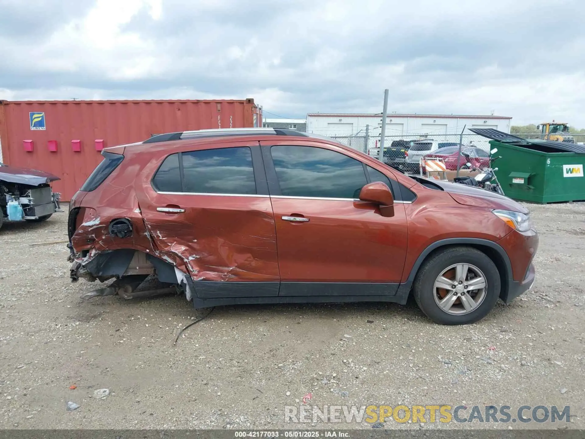 13 Photograph of a damaged car 3GNCJLSB6KL238085 CHEVROLET TRAX 2019