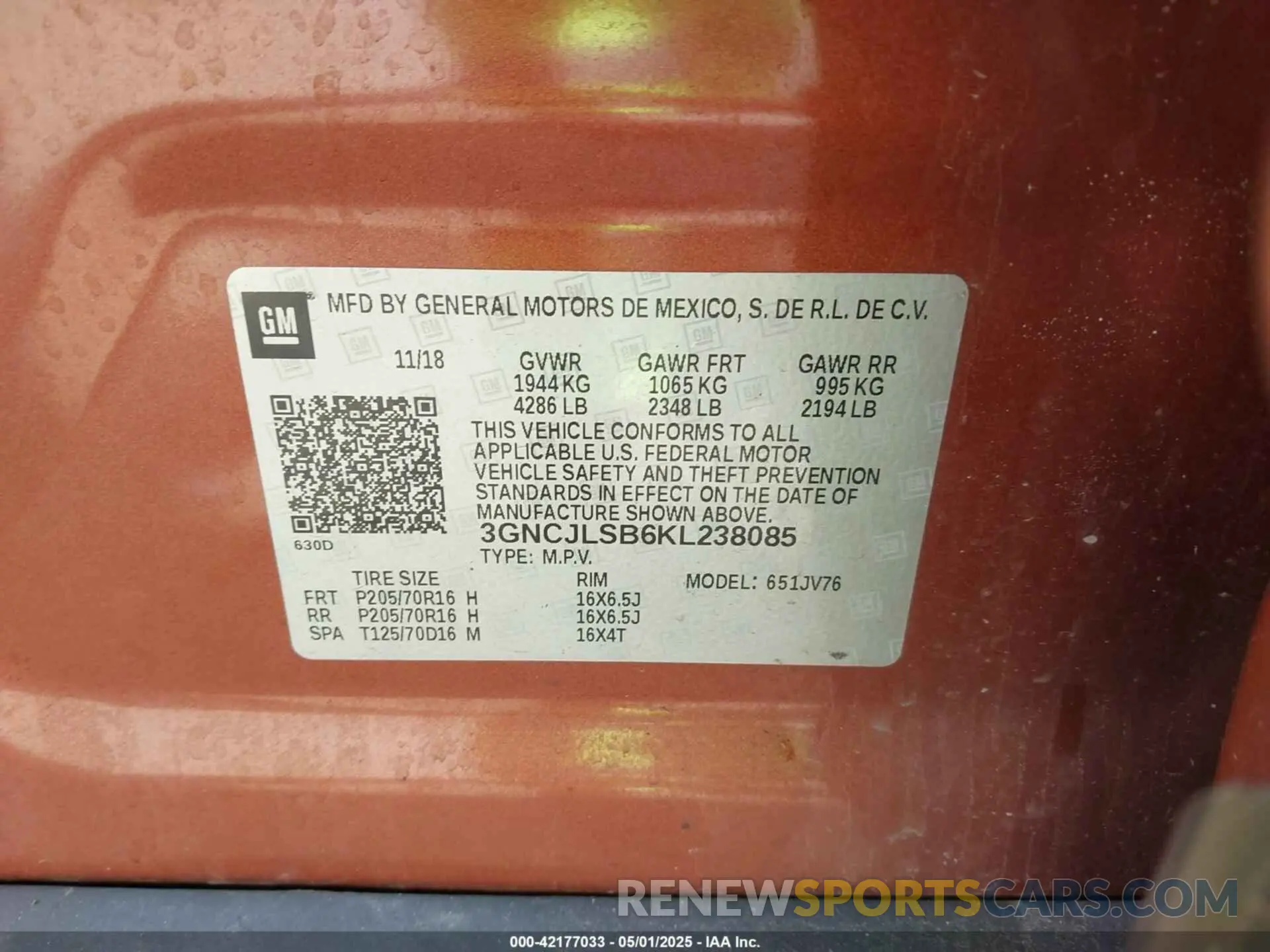 9 Photograph of a damaged car 3GNCJLSB6KL238085 CHEVROLET TRAX 2019