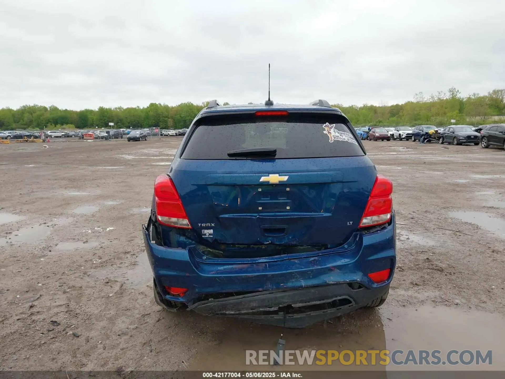 16 Photograph of a damaged car 3GNCJLSB6KL339806 CHEVROLET TRAX 2019