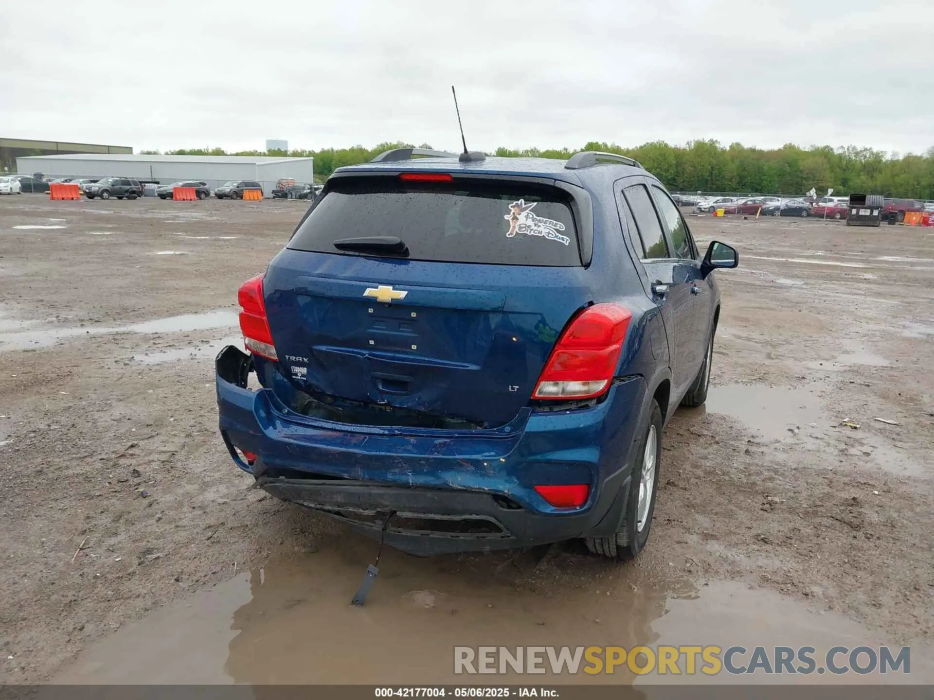 4 Photograph of a damaged car 3GNCJLSB6KL339806 CHEVROLET TRAX 2019