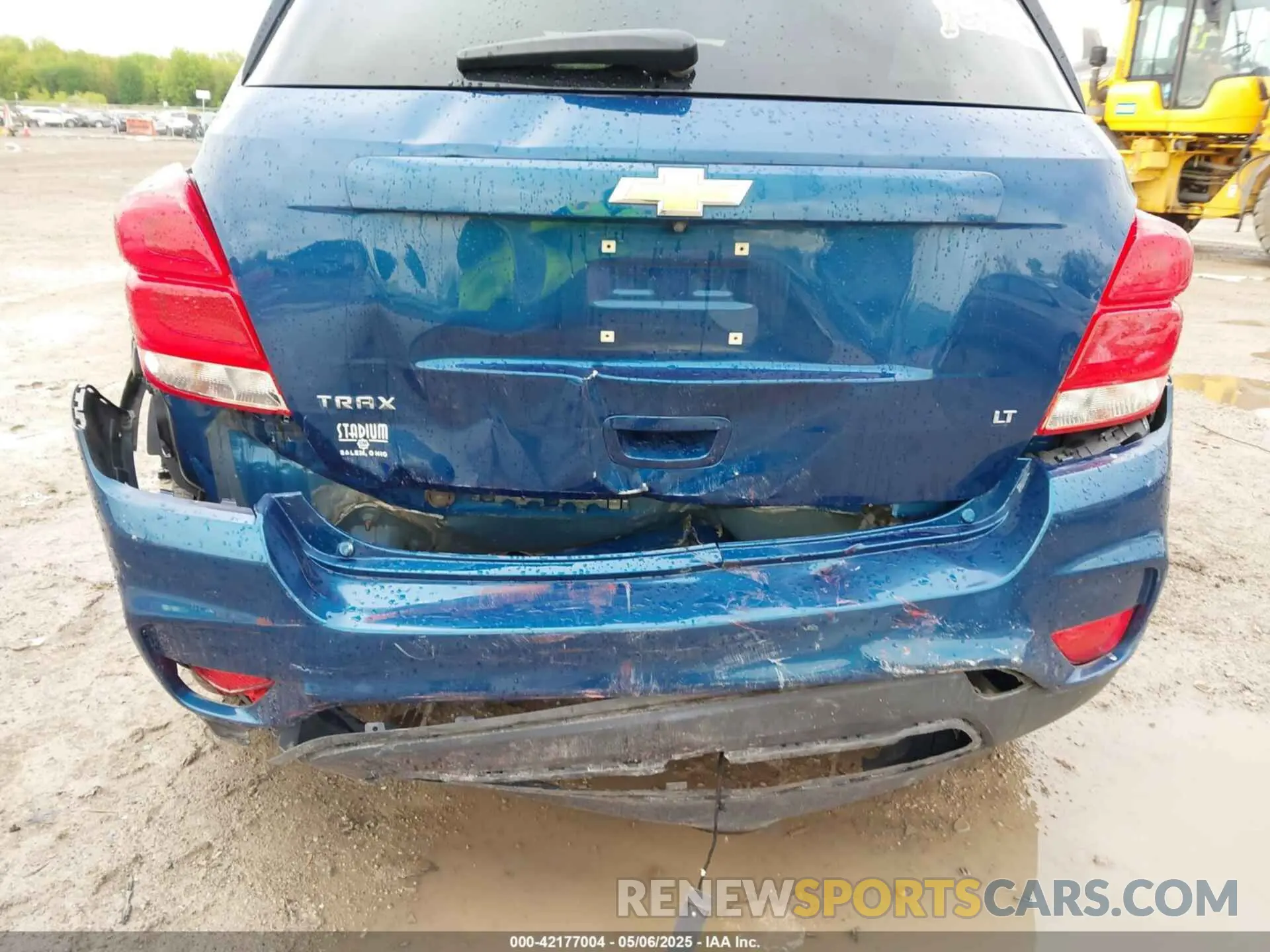 6 Photograph of a damaged car 3GNCJLSB6KL339806 CHEVROLET TRAX 2019