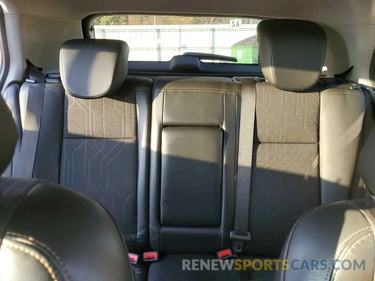 10 Photograph of a damaged car 3GNCJLSB6KL370389 CHEVROLET TRAX 2019