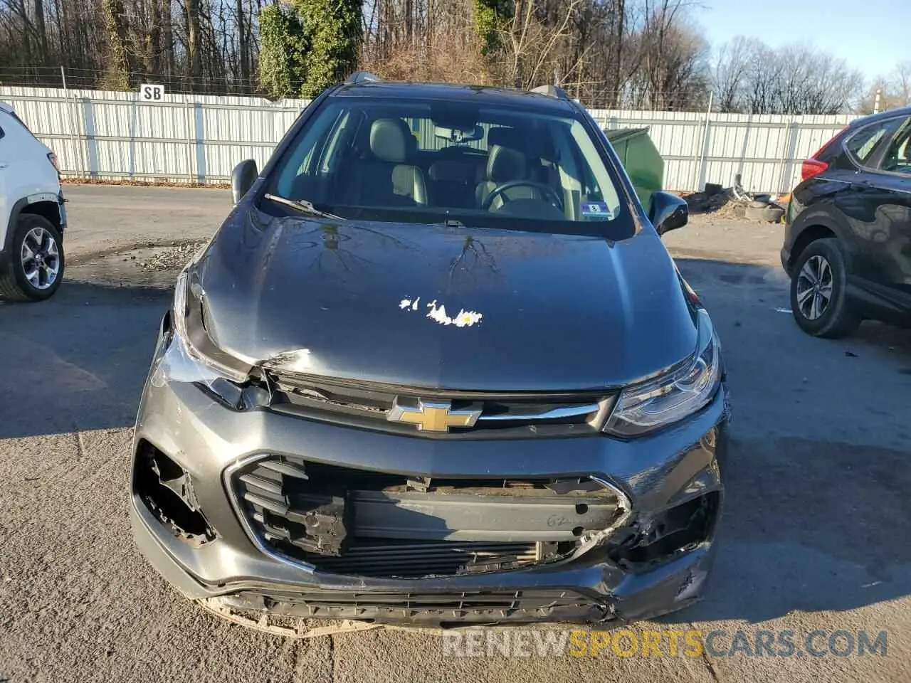 5 Photograph of a damaged car 3GNCJLSB6KL370389 CHEVROLET TRAX 2019
