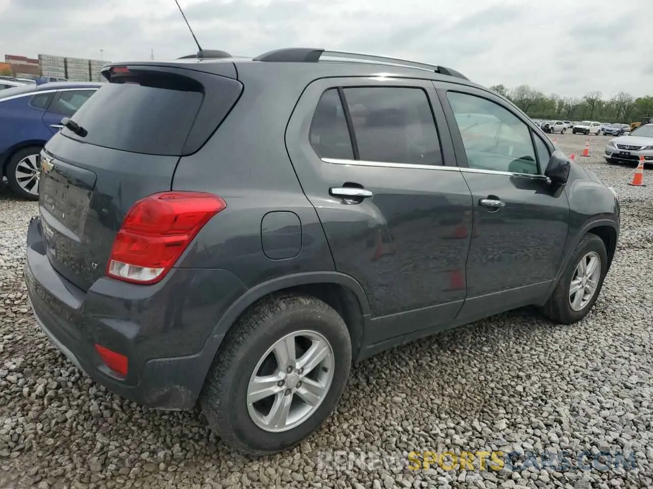 3 Photograph of a damaged car 3GNCJLSB6KL388214 CHEVROLET TRAX 2019