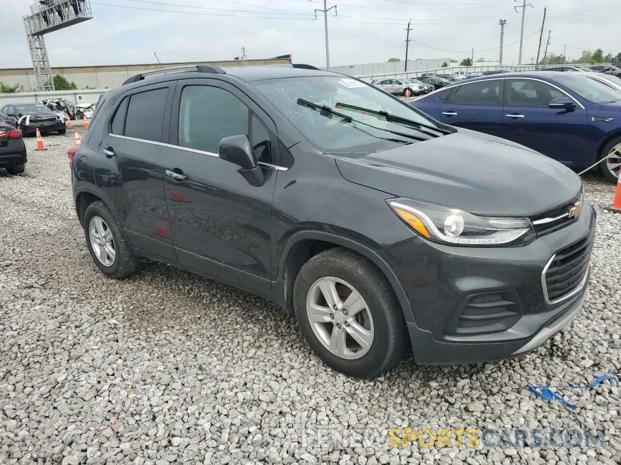 4 Photograph of a damaged car 3GNCJLSB6KL388214 CHEVROLET TRAX 2019