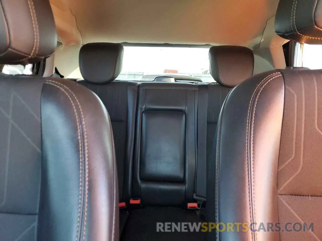10 Photograph of a damaged car 3GNCJLSB7KL122443 CHEVROLET TRAX 2019