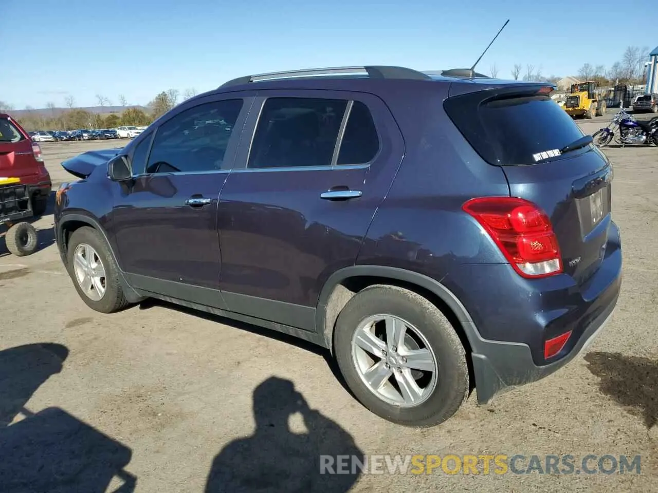 2 Photograph of a damaged car 3GNCJLSB7KL122443 CHEVROLET TRAX 2019