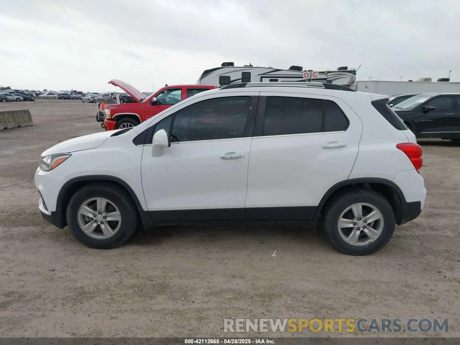14 Photograph of a damaged car 3GNCJLSB7KL150095 CHEVROLET TRAX 2019