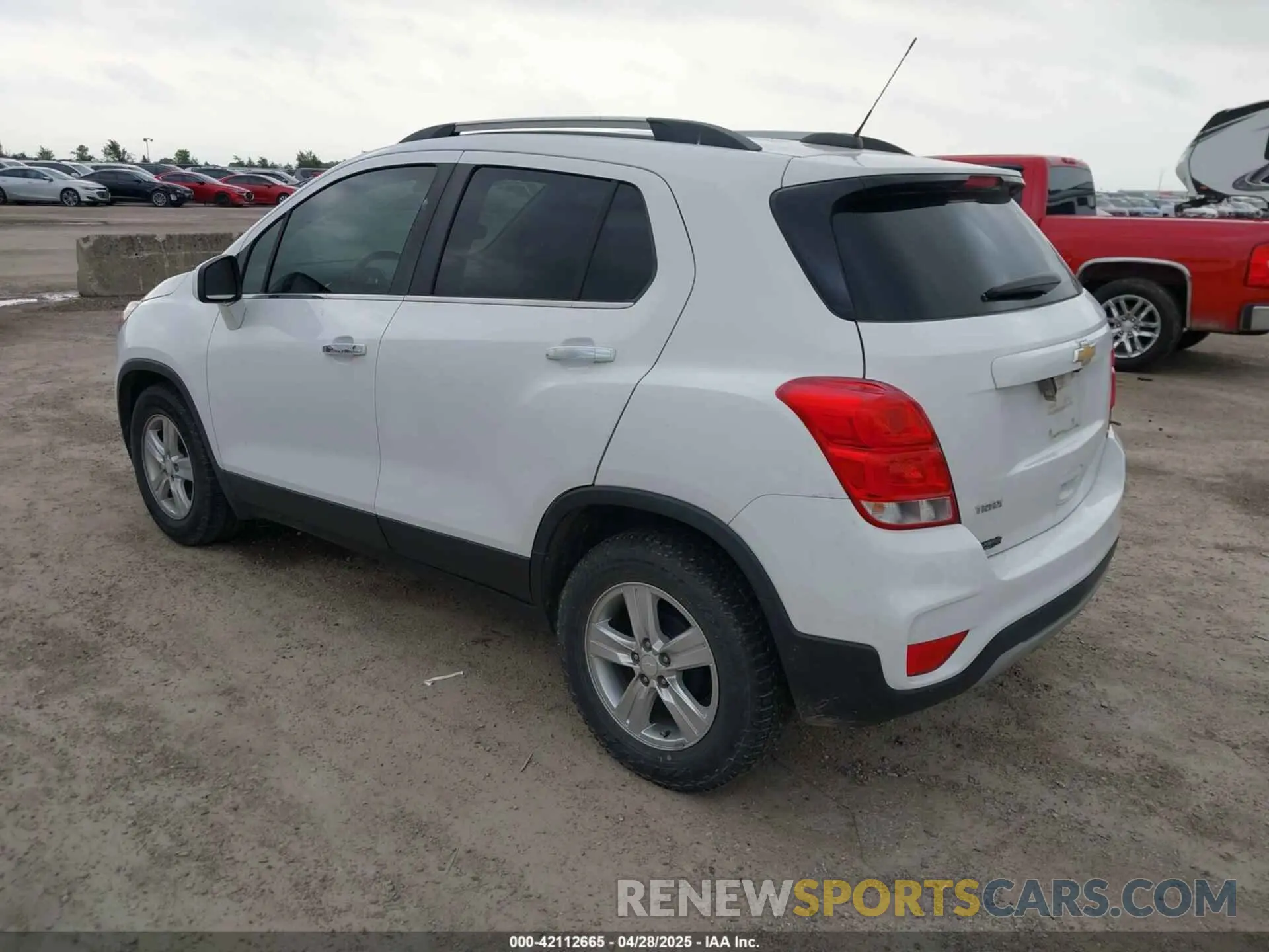 3 Photograph of a damaged car 3GNCJLSB7KL150095 CHEVROLET TRAX 2019