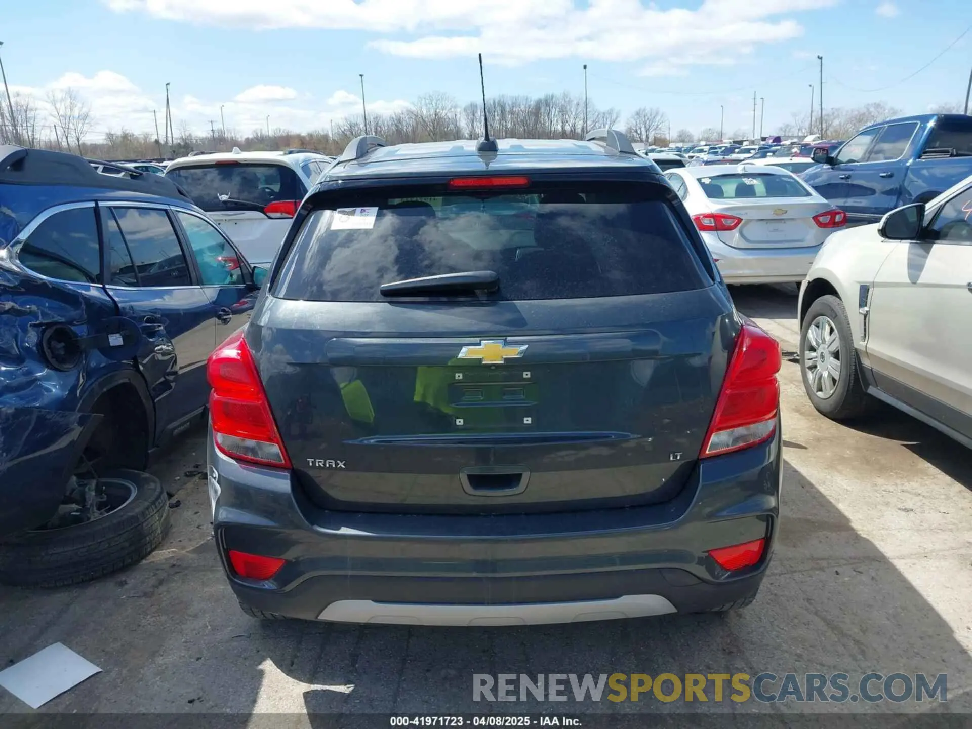 16 Photograph of a damaged car 3GNCJLSB7KL257518 CHEVROLET TRAX 2019