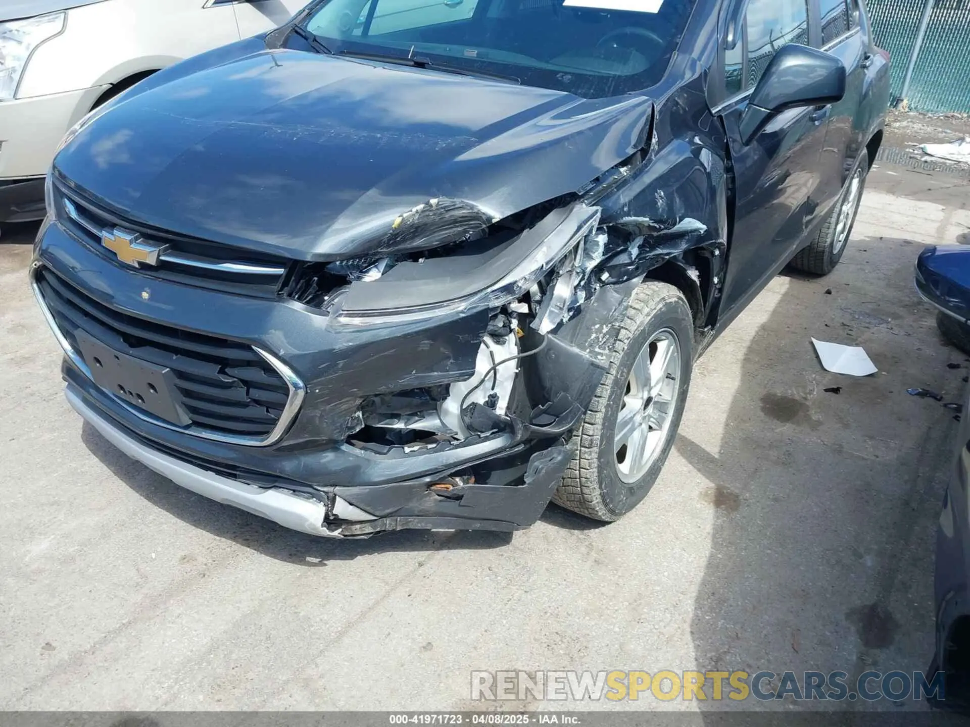 6 Photograph of a damaged car 3GNCJLSB7KL257518 CHEVROLET TRAX 2019