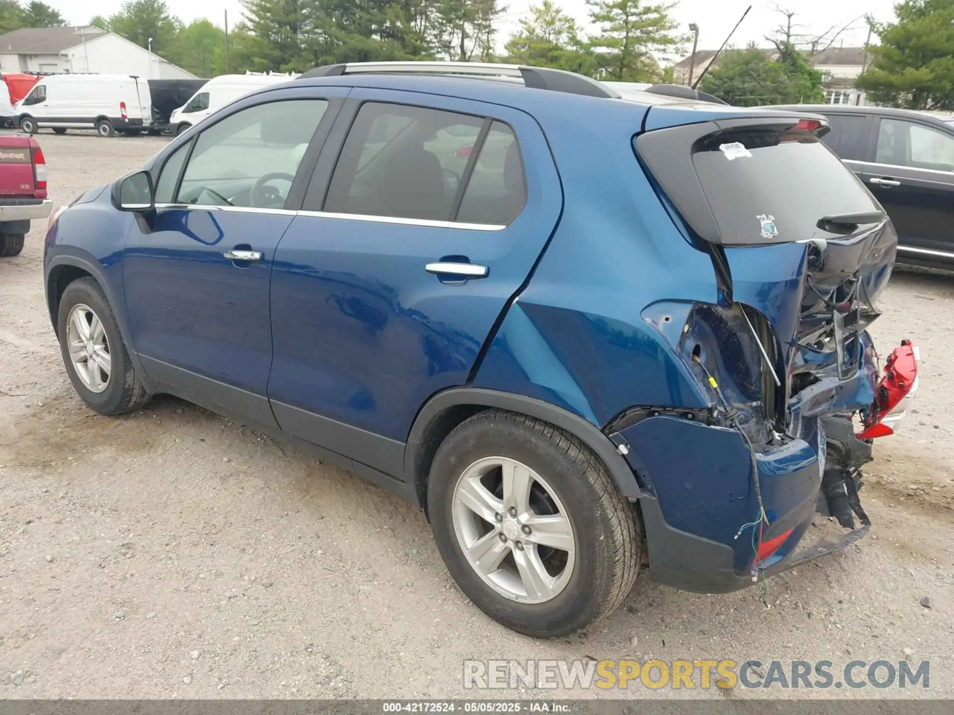 3 Photograph of a damaged car 3GNCJLSB7KL267854 CHEVROLET TRAX 2019